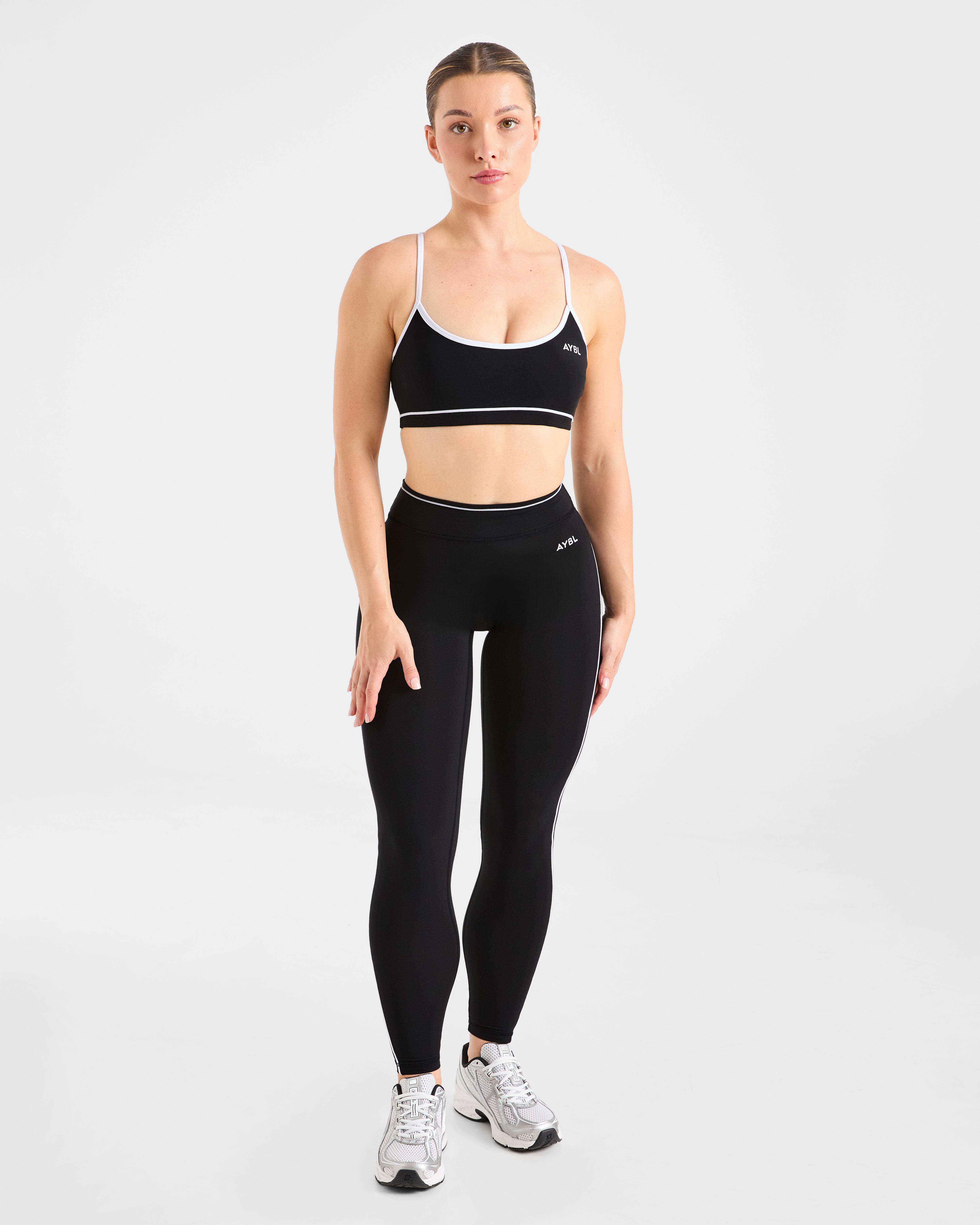 Form Sports Bra - Black