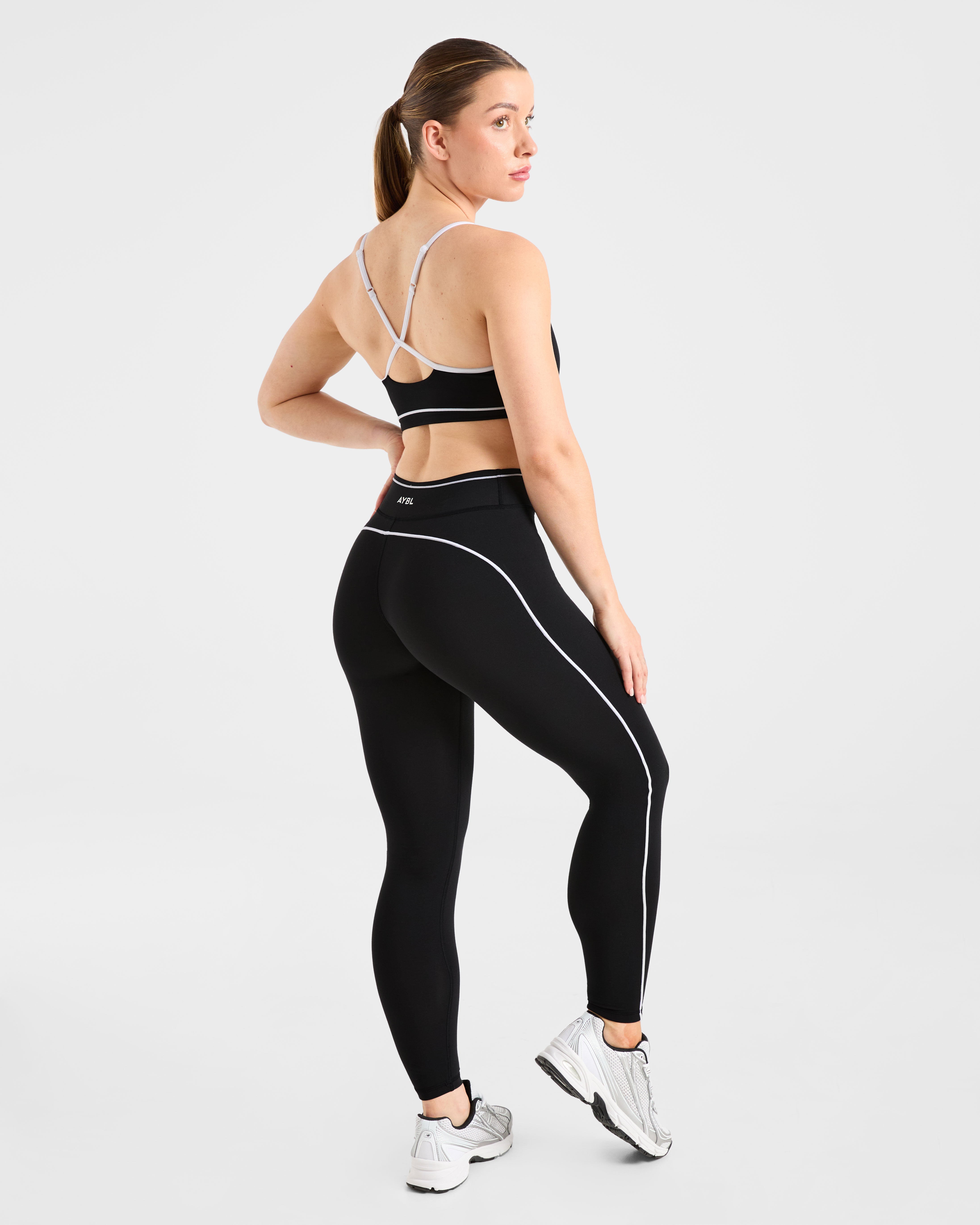Form Sports Bra - Black