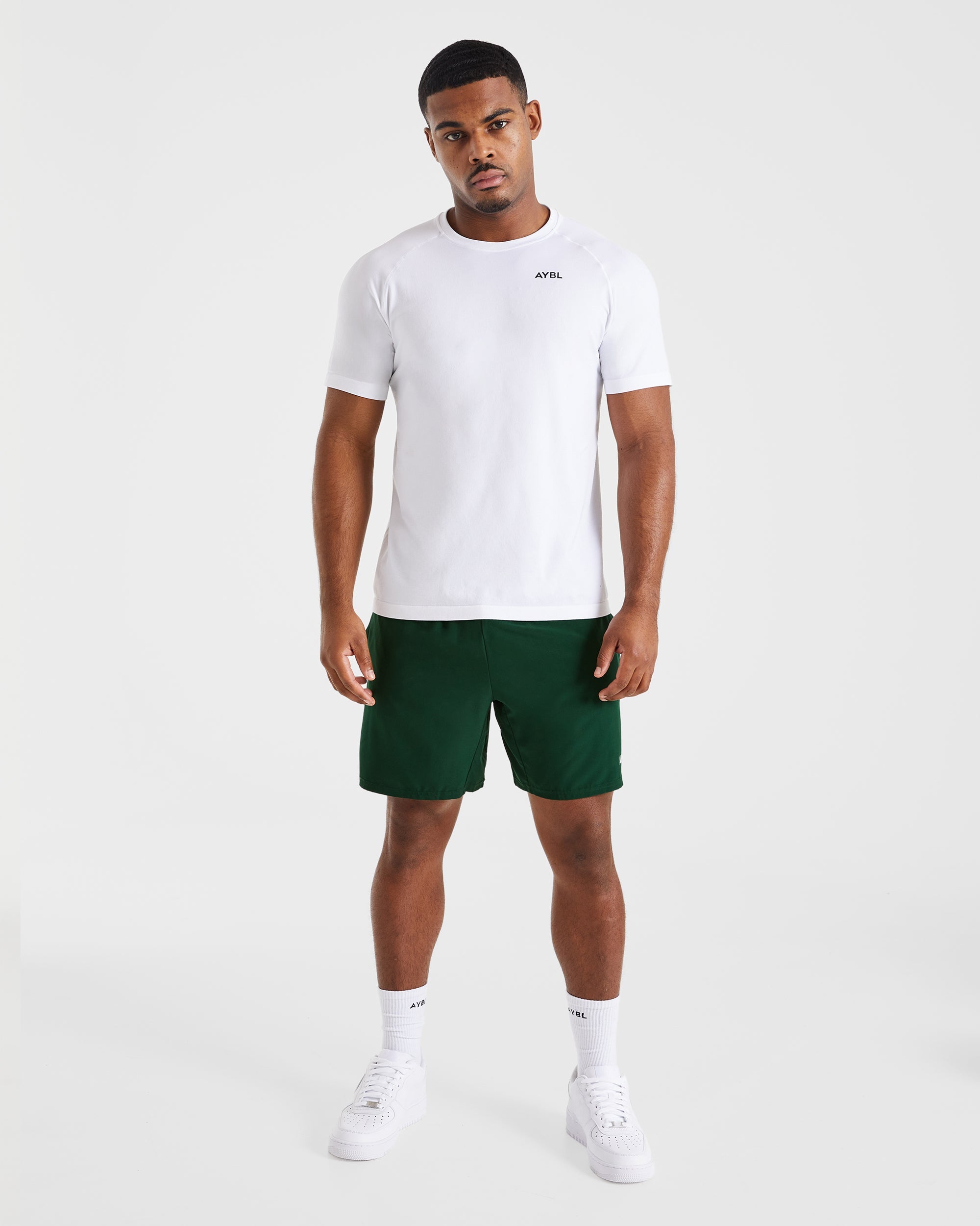 Core 7" Shorts – Waldgrün