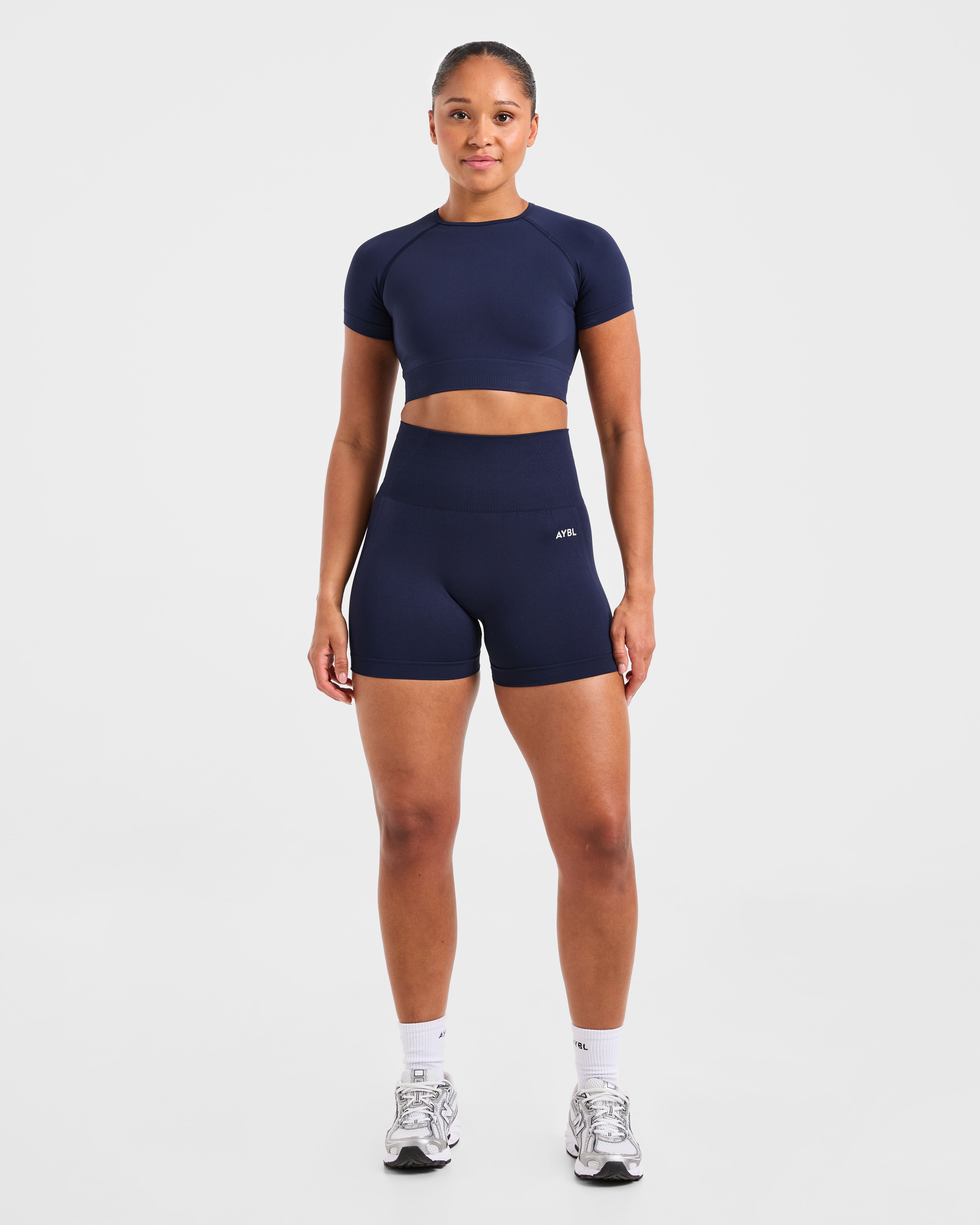 Nahtloses Empower-Crop-Top – Marineblau