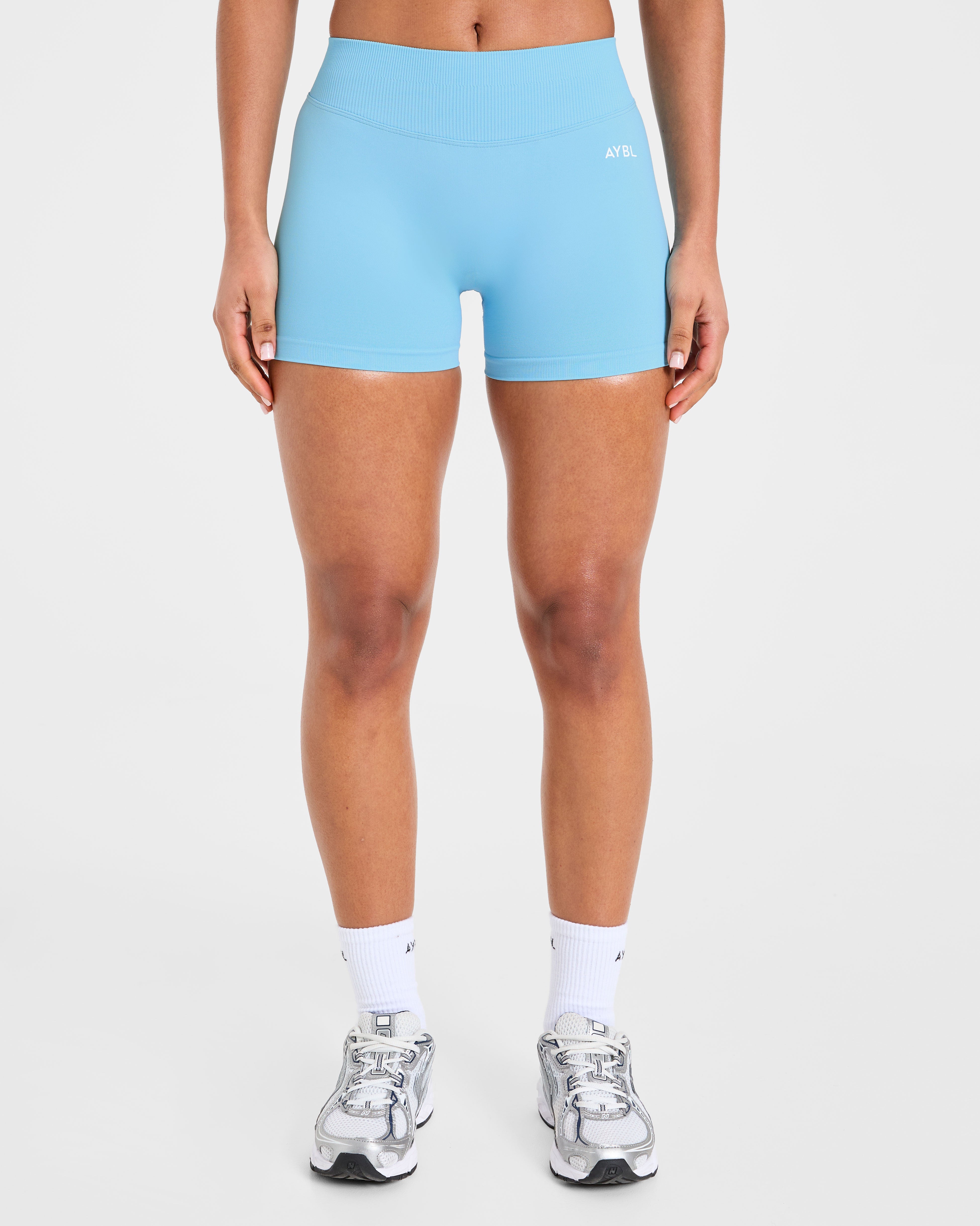 Enhance Seamless Shorts | 3.5" - Powder Blue