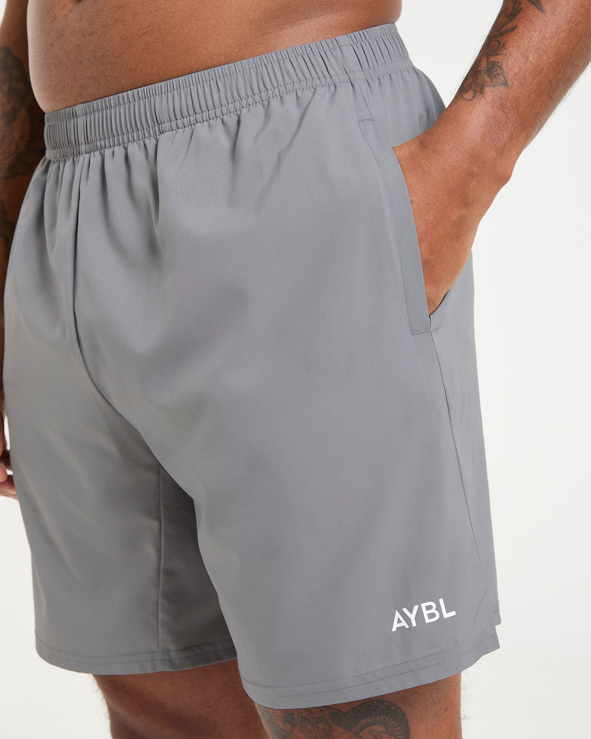 Core 7" Shorts – Grau