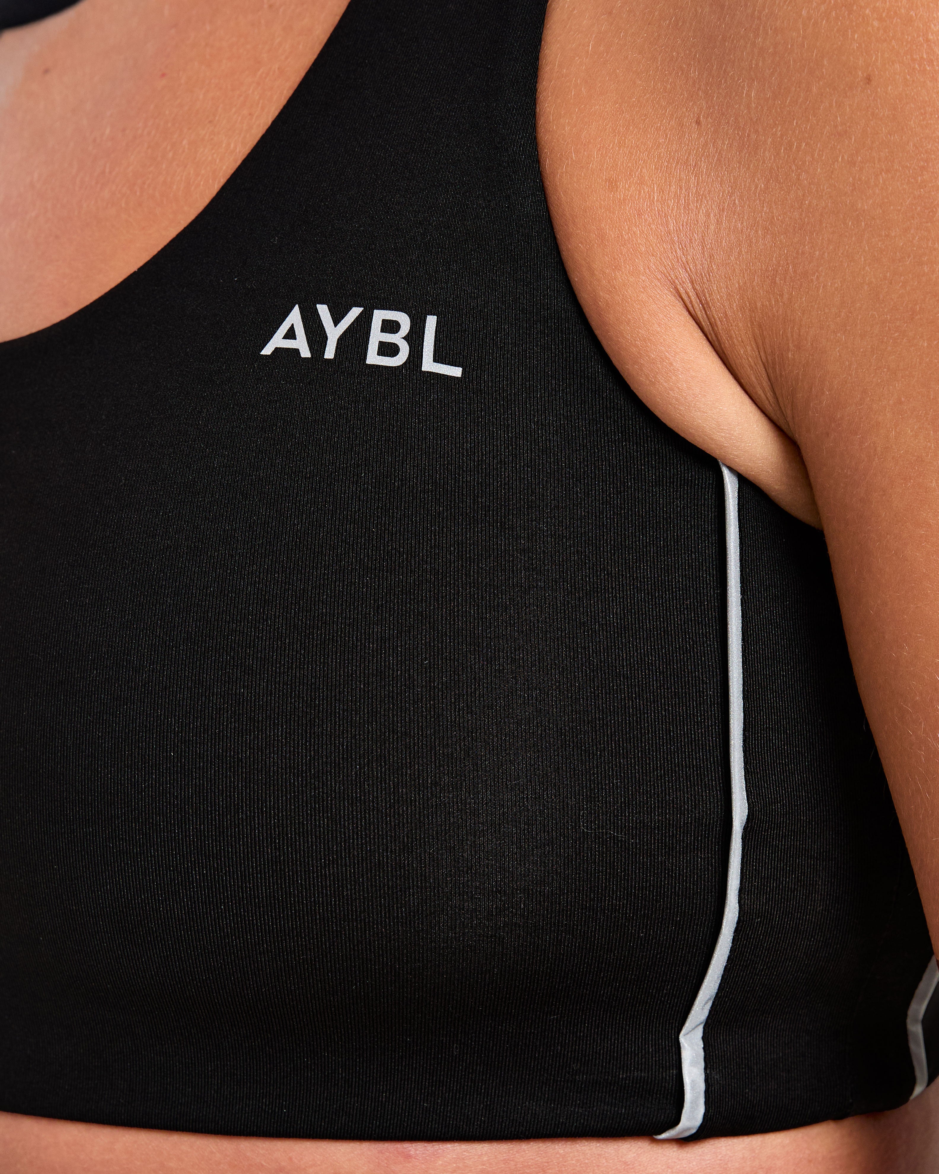 Run Sports Bra - Black