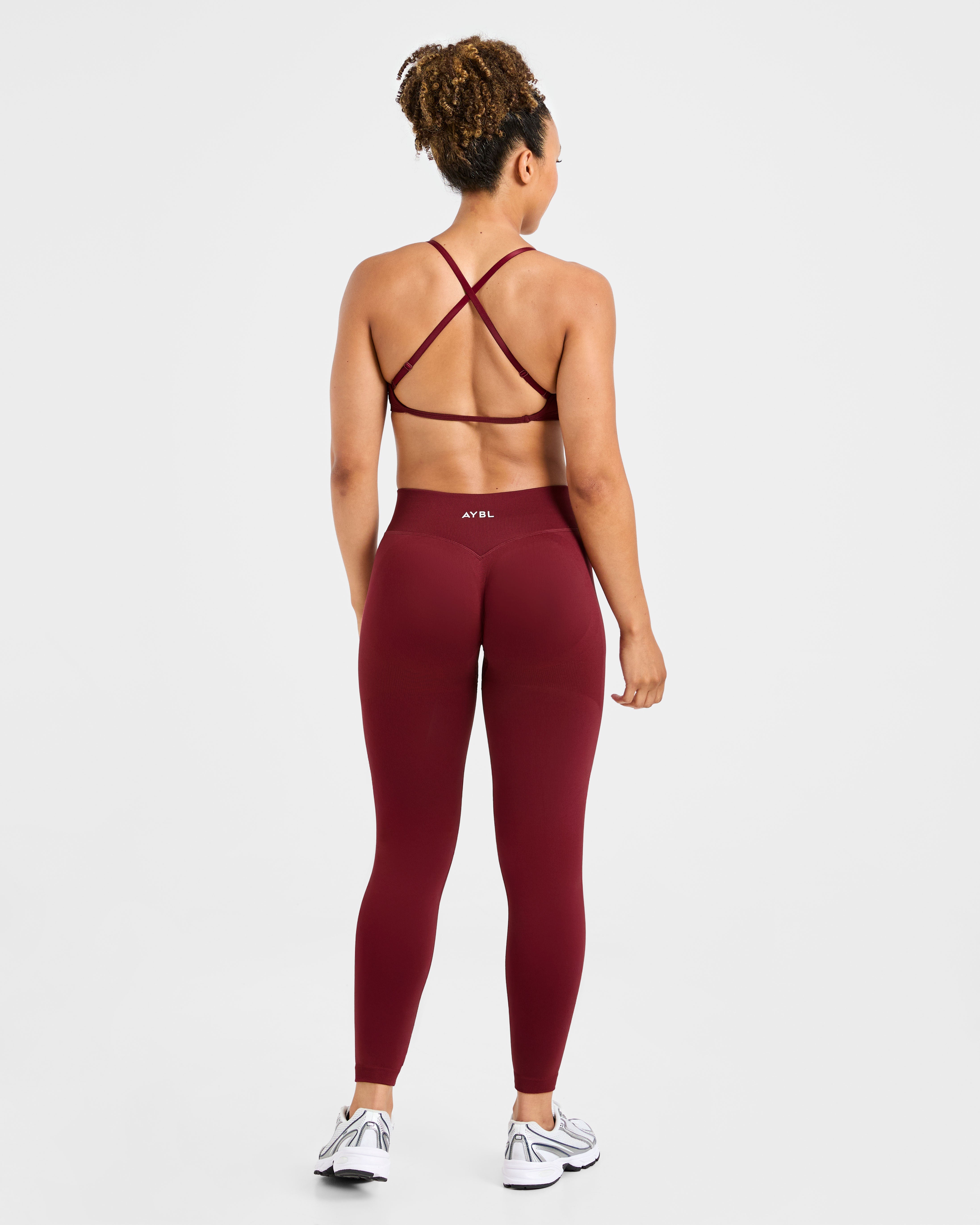 Adapt Seamless Strappy Sports Bra - Autumn Red