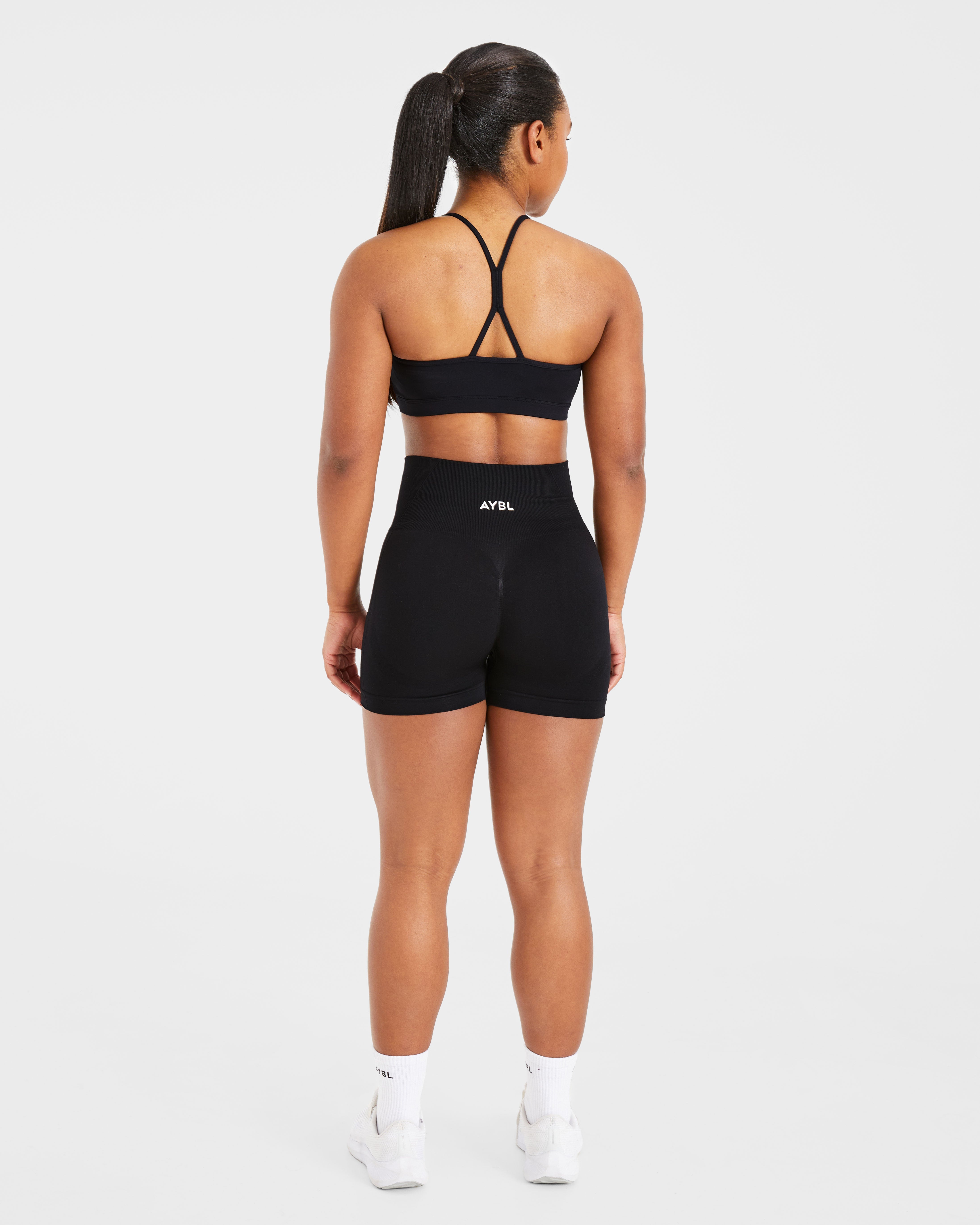 Essential geraffter Sport-BH – Schwarz