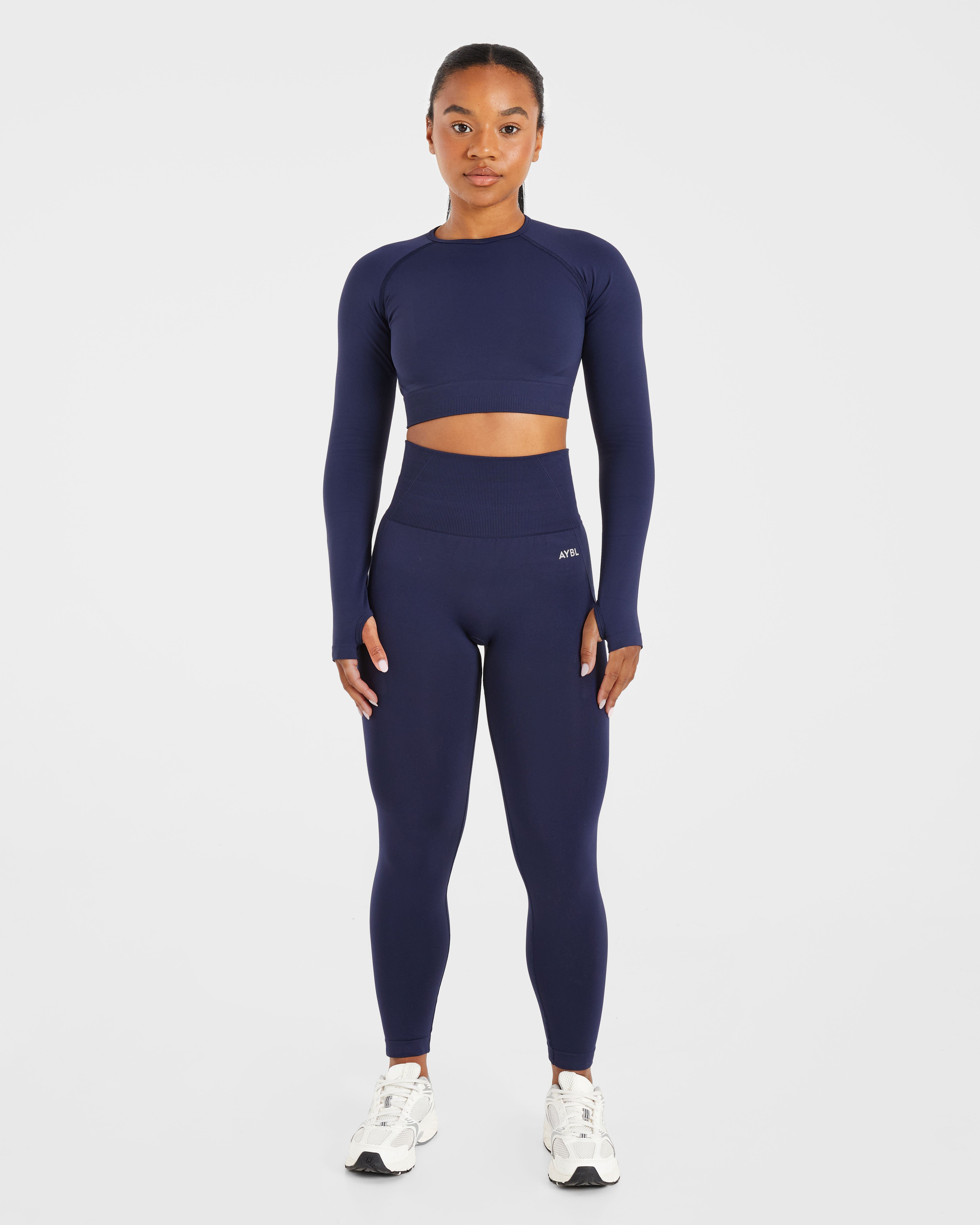 Empower Nahtloses Langarm-Crop-Top – Marineblau