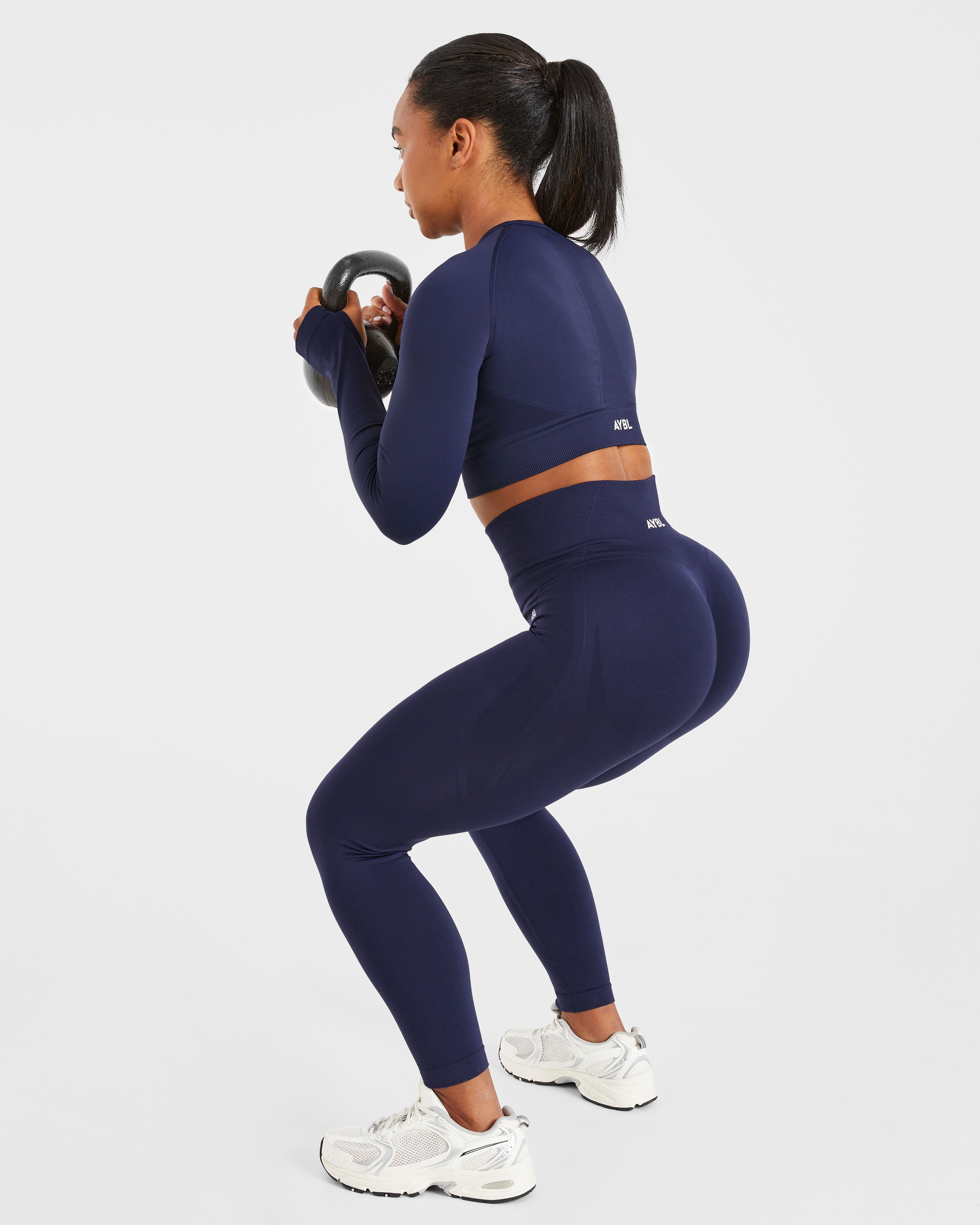 Empower Nahtloses Langarm-Crop-Top – Marineblau