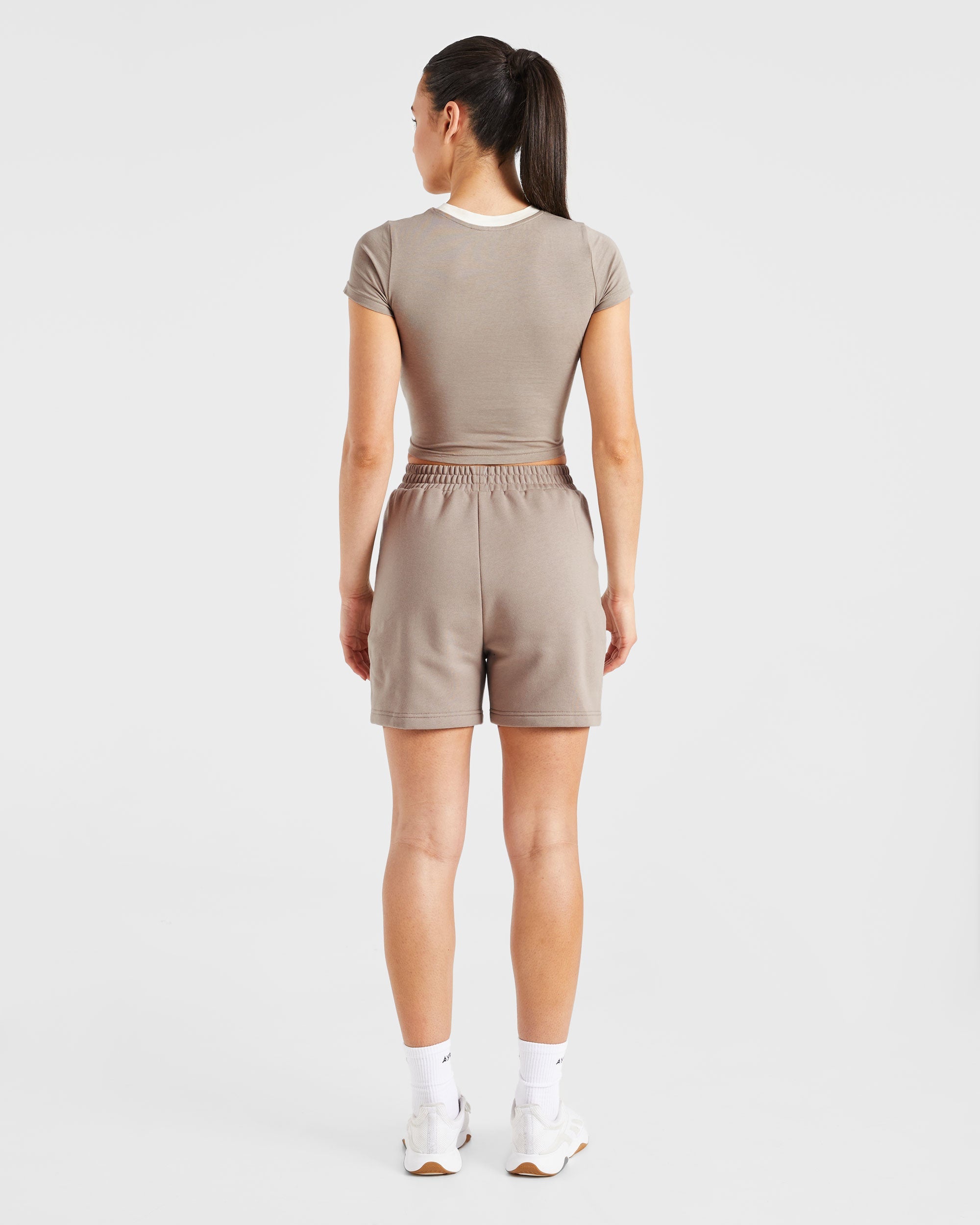 Courtside Shorts - Mocha