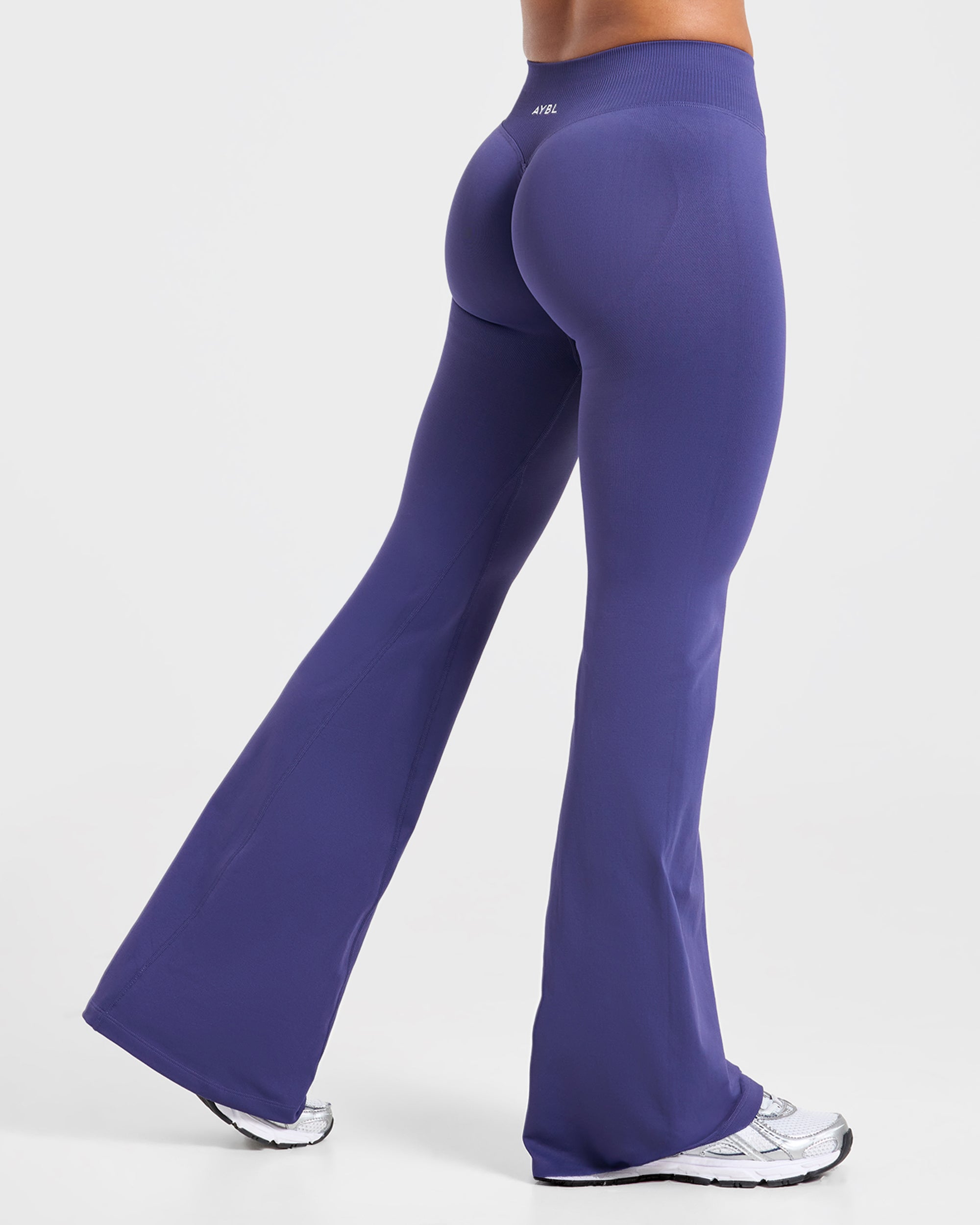 Enhance Seamless Flared Leggings - Storm Blue