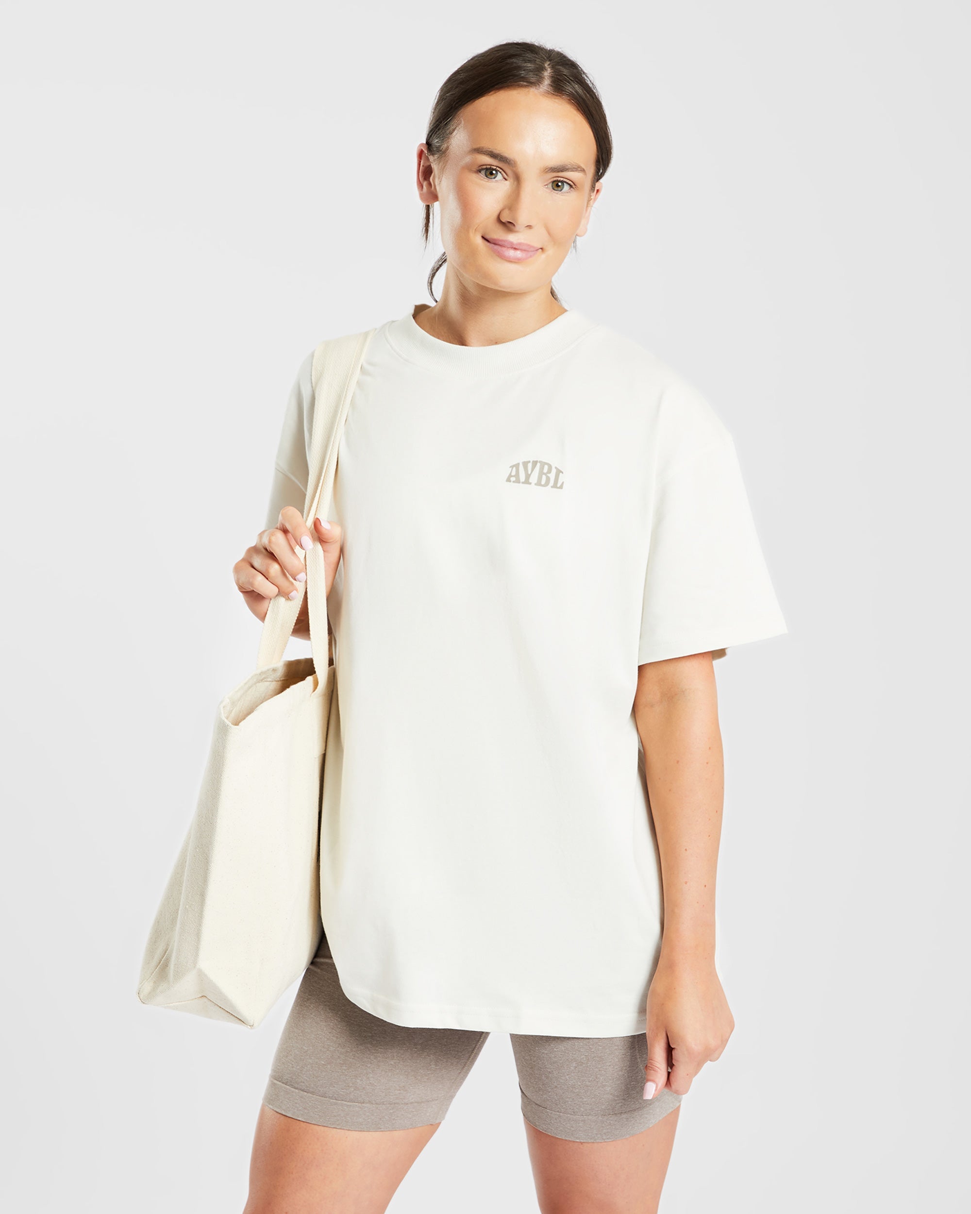 Mind Over Matter Übergroßes T-Shirt – Beige/Braun