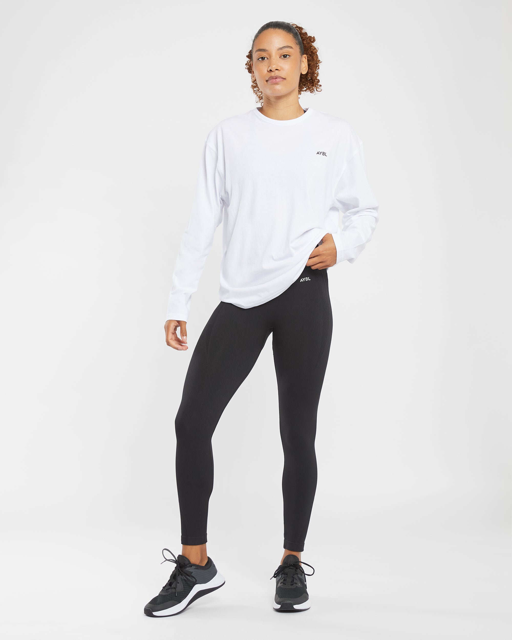 Essential übergroßes Langarm-T-Shirt – Weiß
