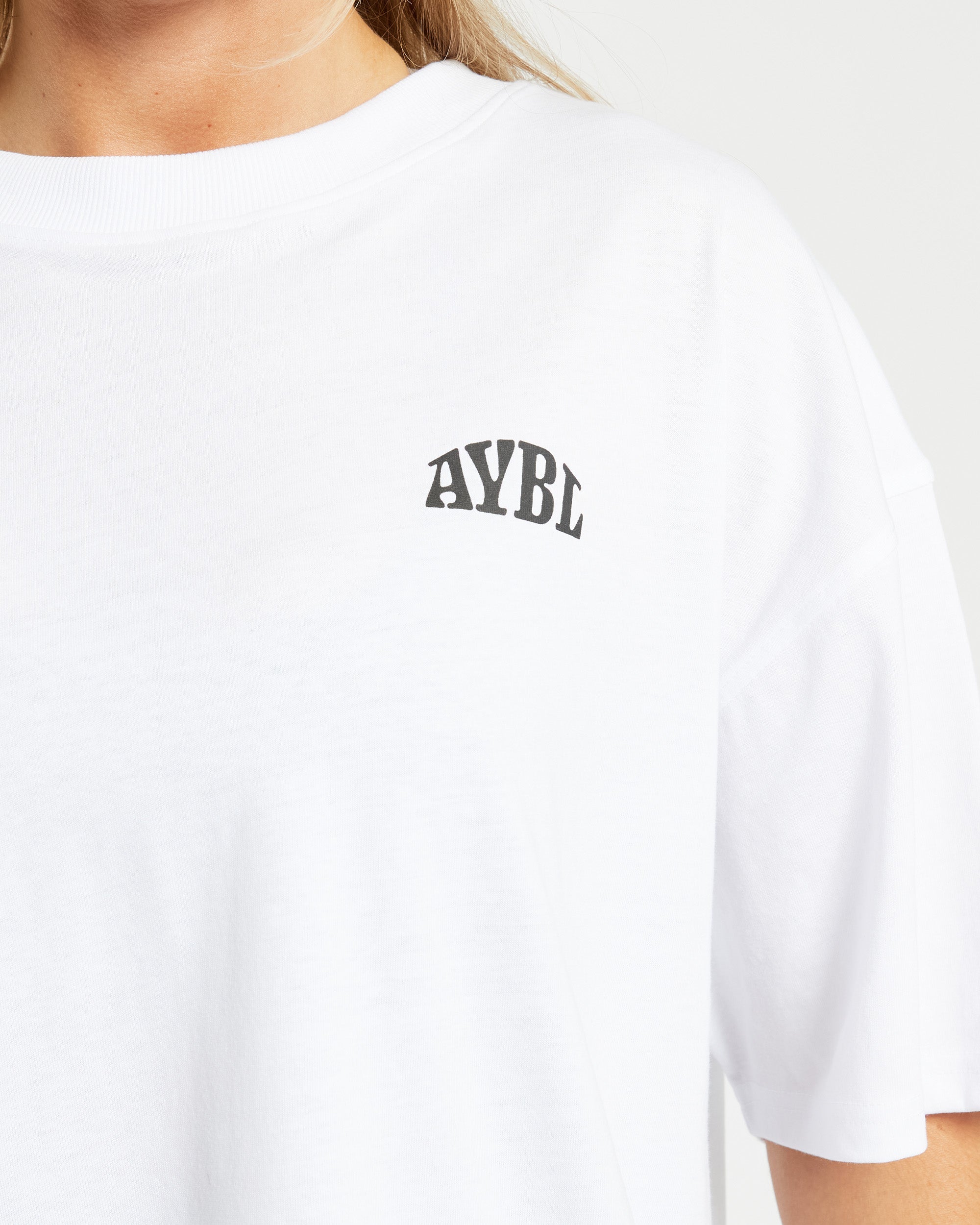 Mind Over Matter Übergroßes T-Shirt – Weiß