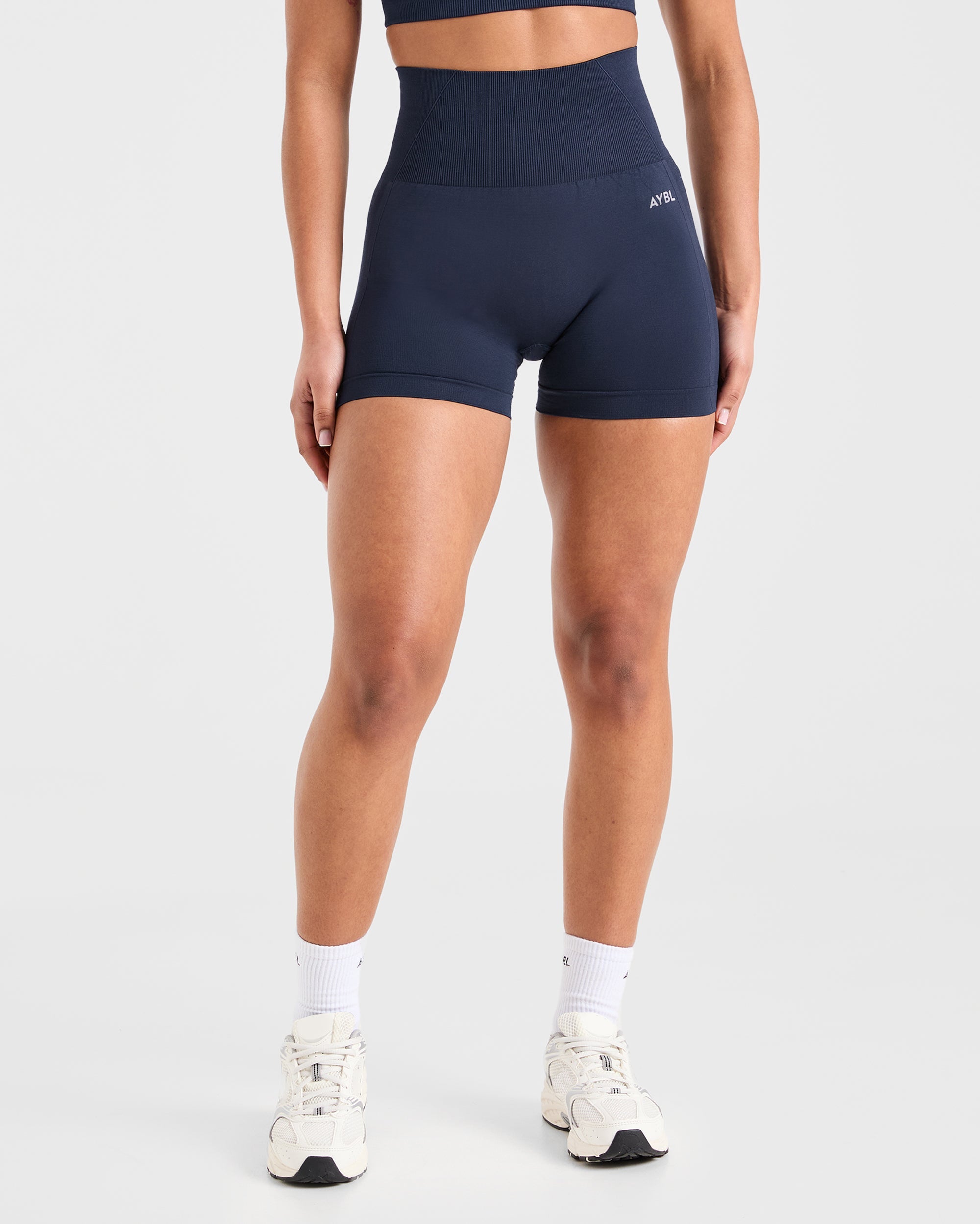 Nahtlose Empower-Shorts – Marineblau