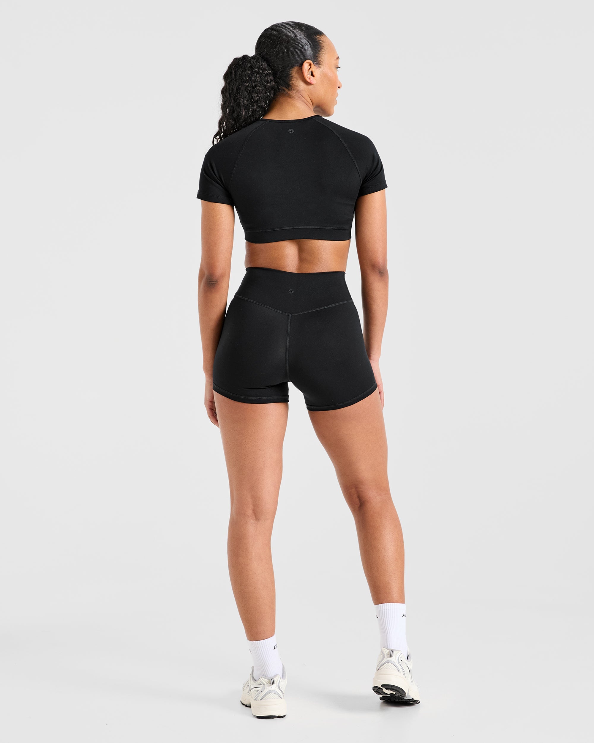 Staple Crop Top - Black