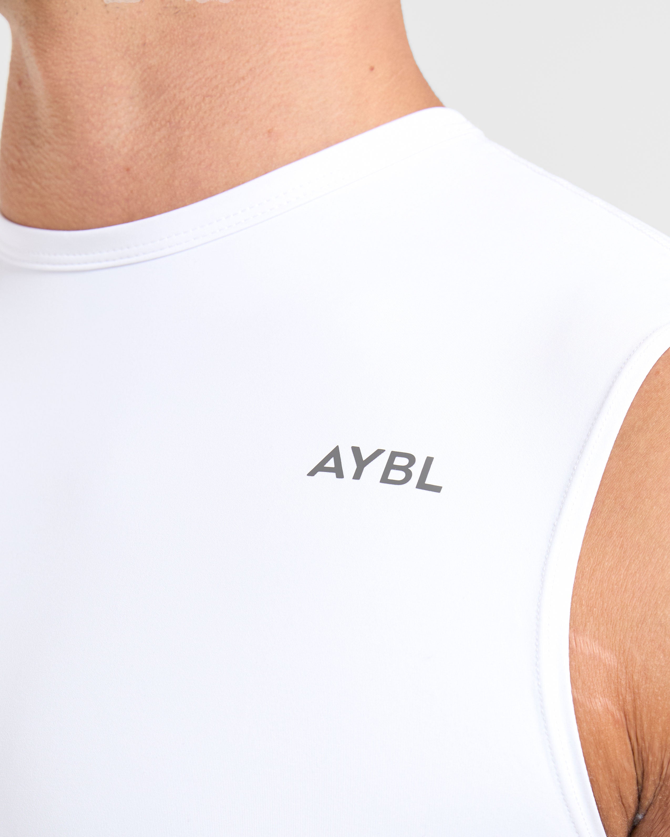 Compression Tank - White