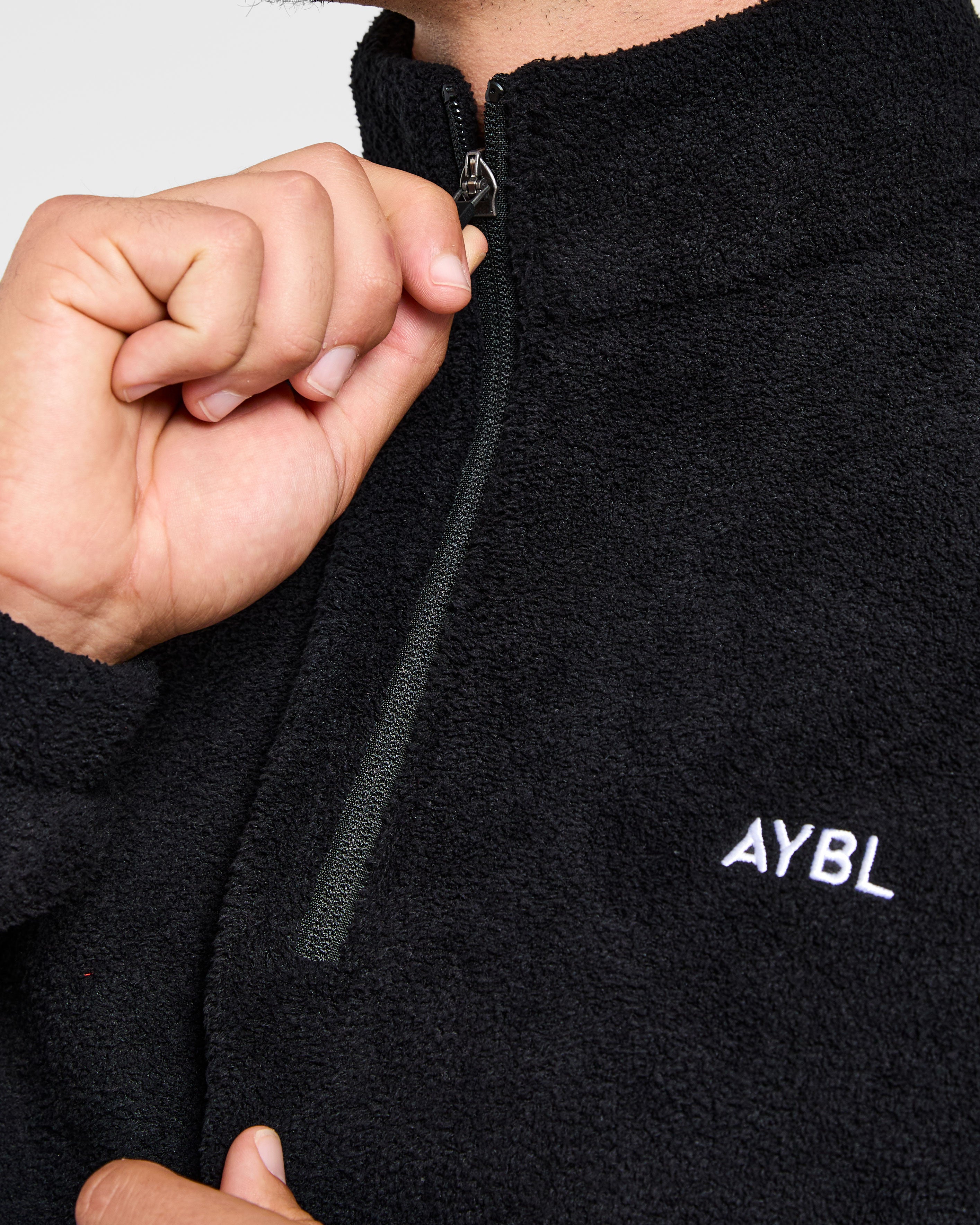 Essential 1/4 Zip Fleece - Black