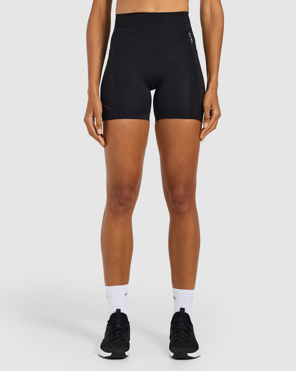 Run Pocket Shorts - Black