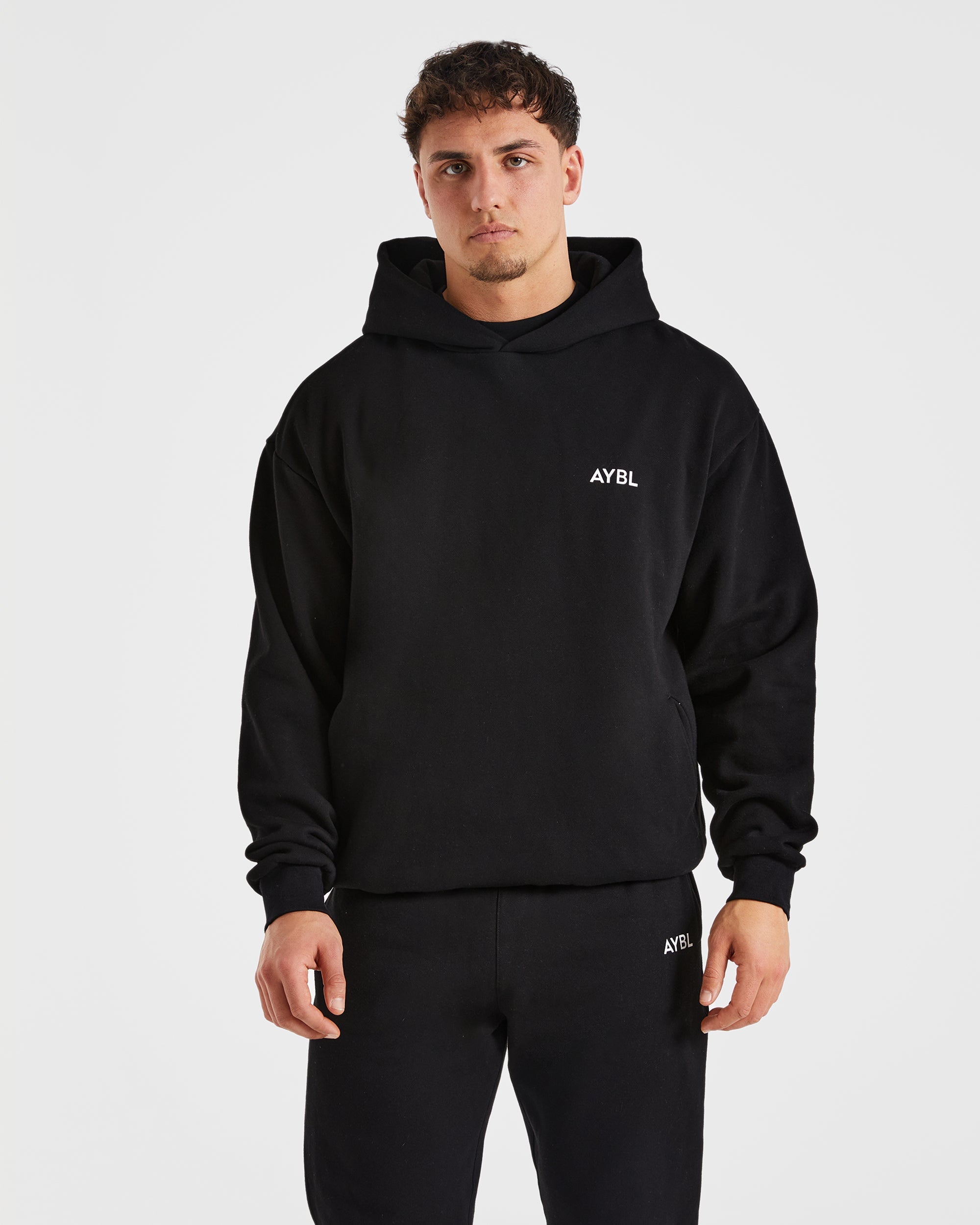 Essential übergroßer Kapuzenpullover – Schwarz