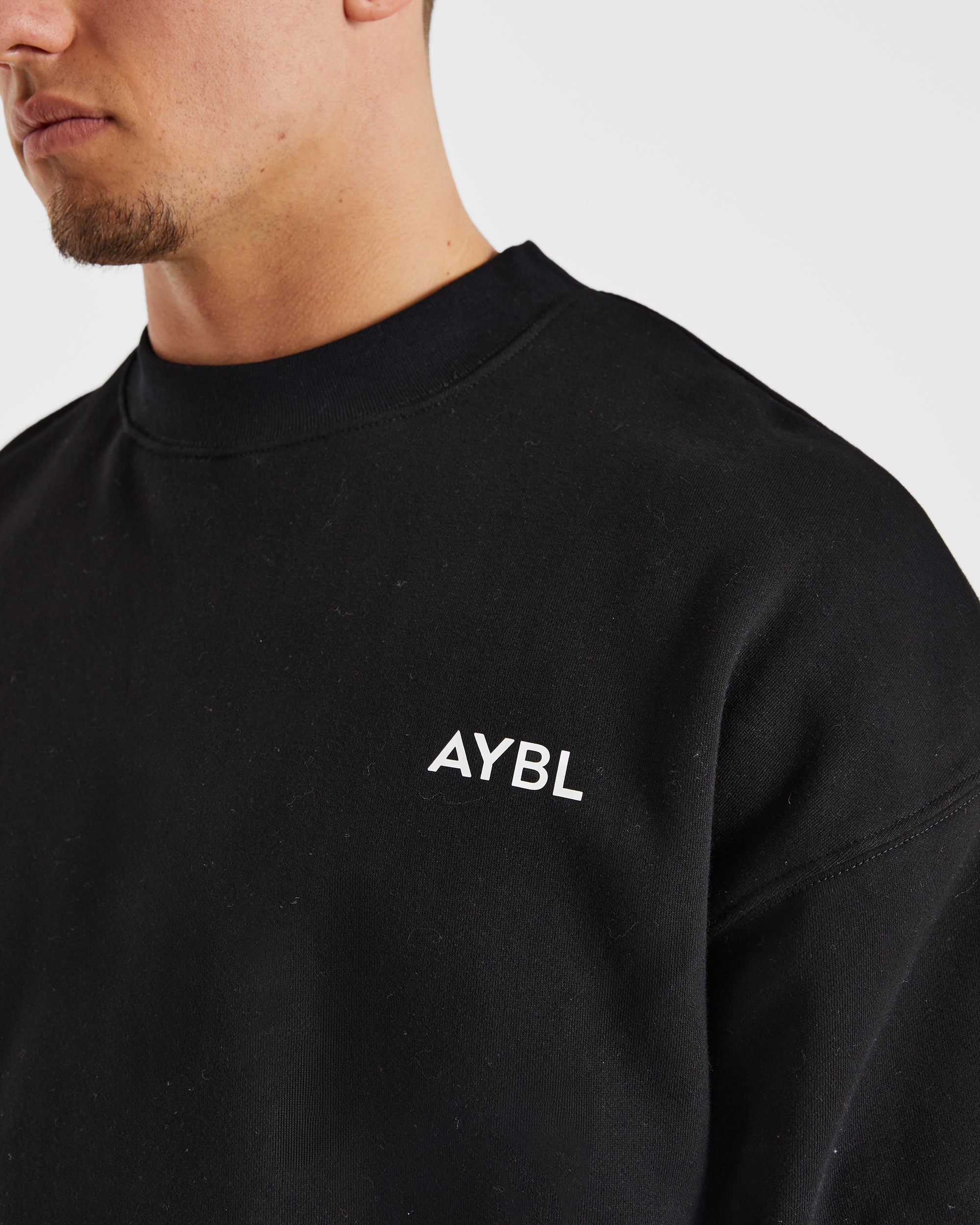 Essential Oversized Sweater - Black