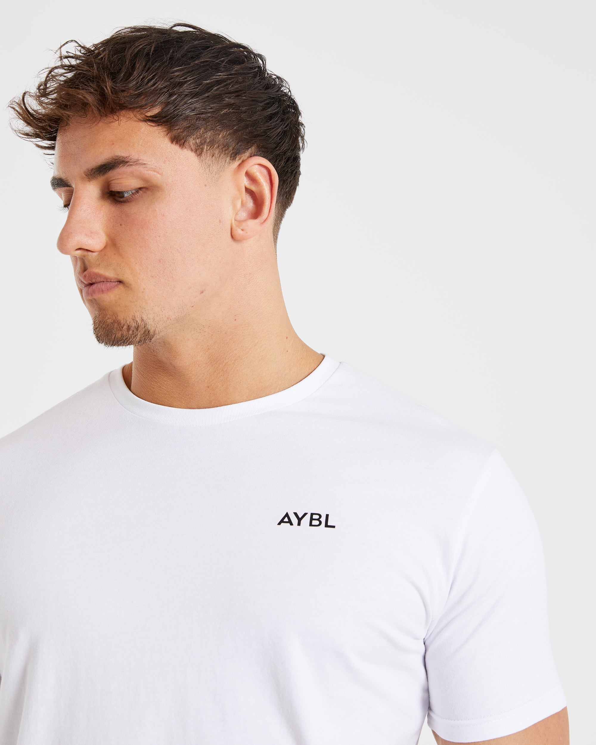 Essential T-Shirt – Weiß