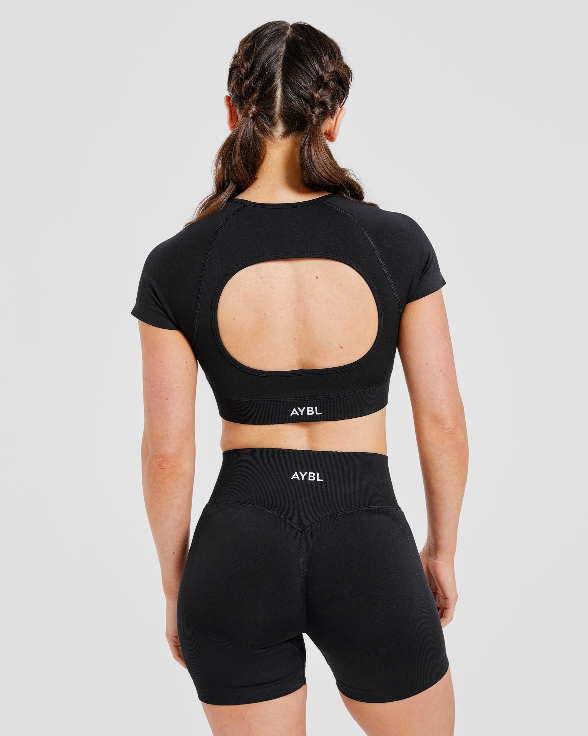 Adapt Seamless Crop Top - Black