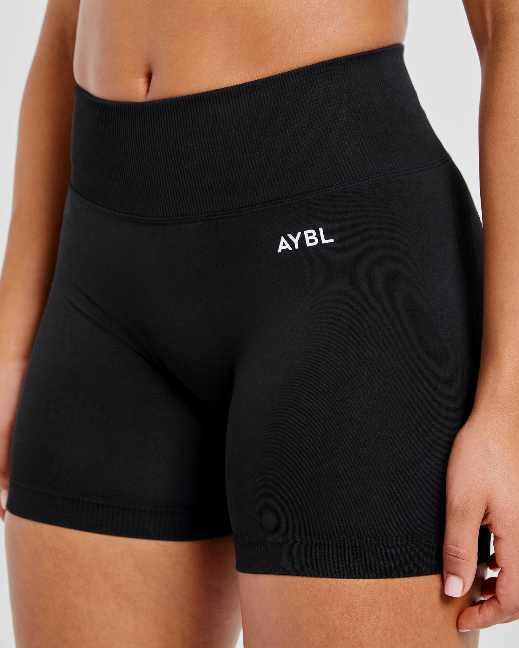 Adapt Seamless Shorts - Black