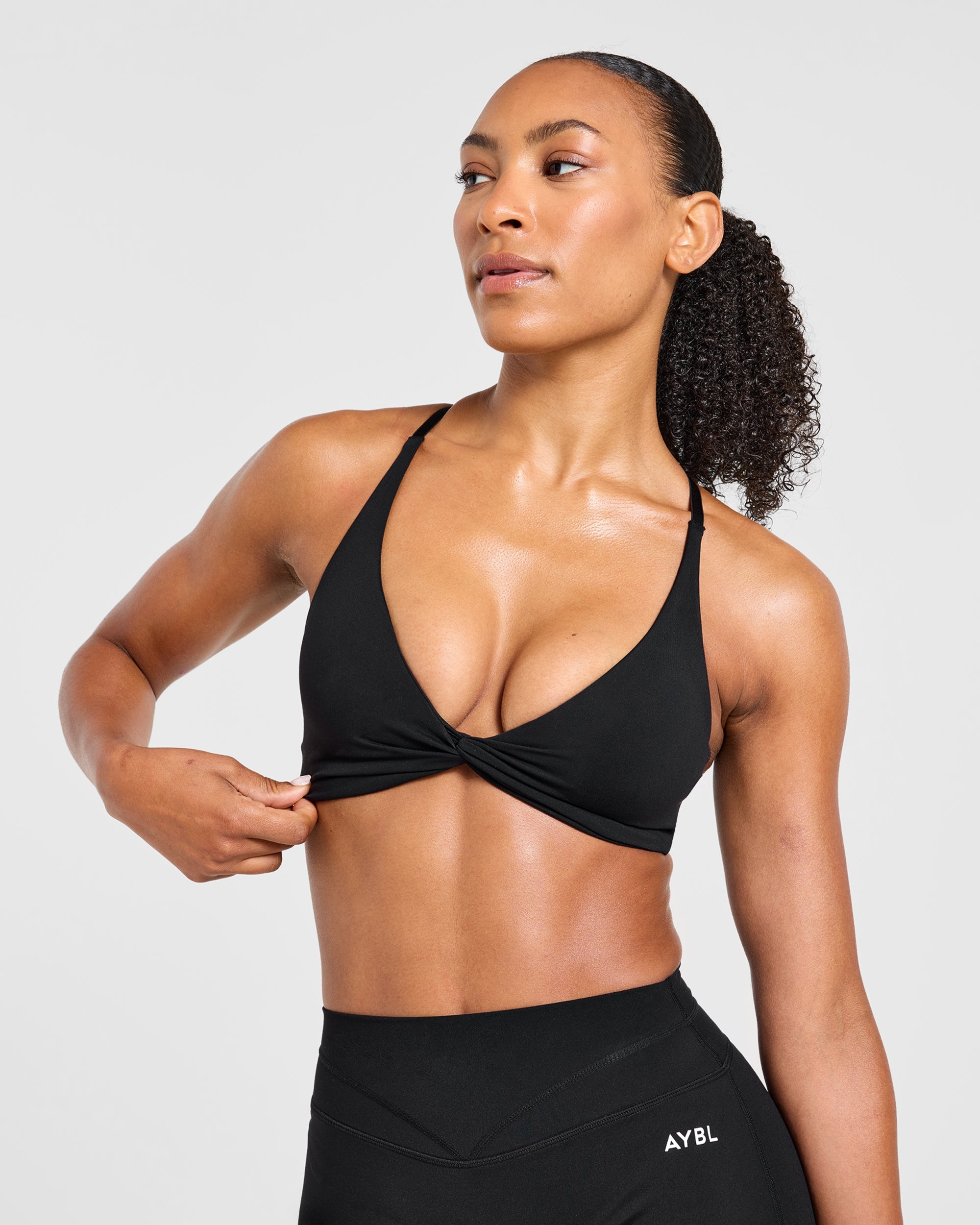 Engage Sports Bra - Black