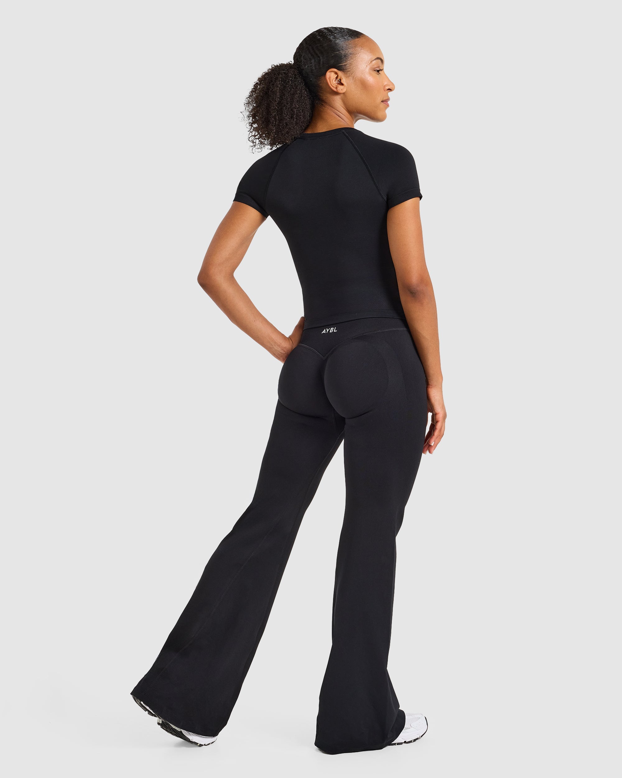 Enhance Seamless Short Sleeve Top - Black