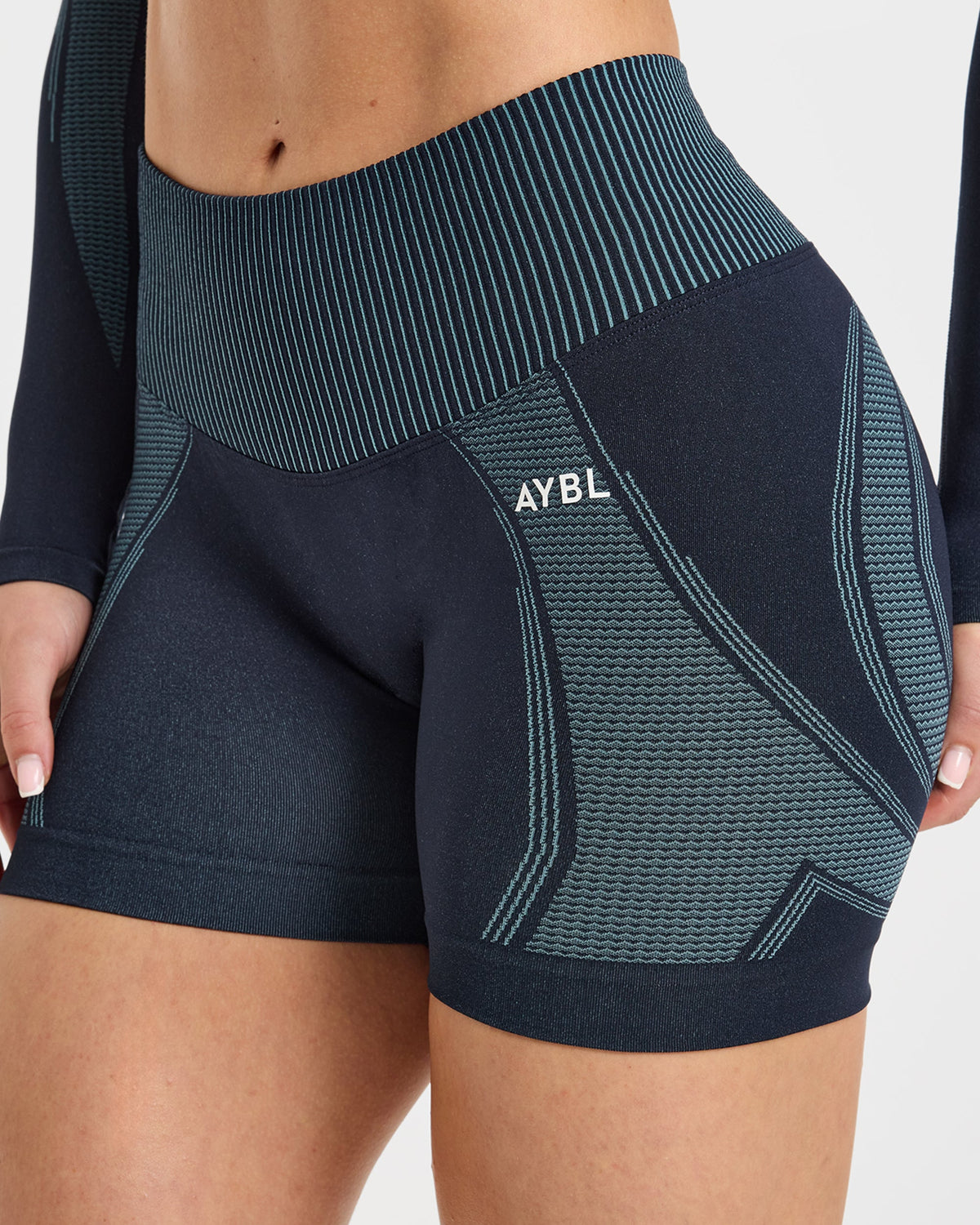 Charge Seamless Shorts - Navy