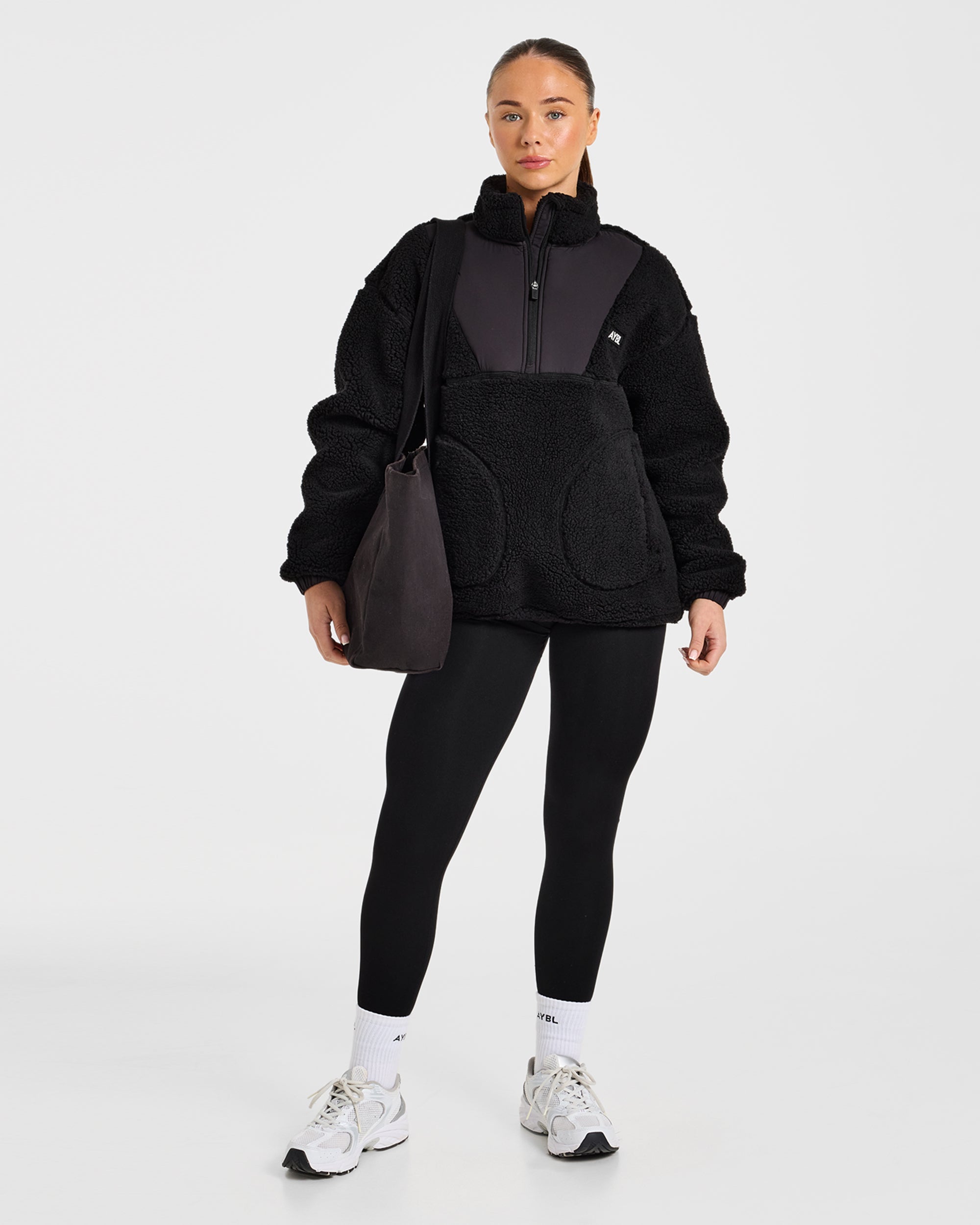 Signature 1/4 Zip Fleece Pullover - Black
