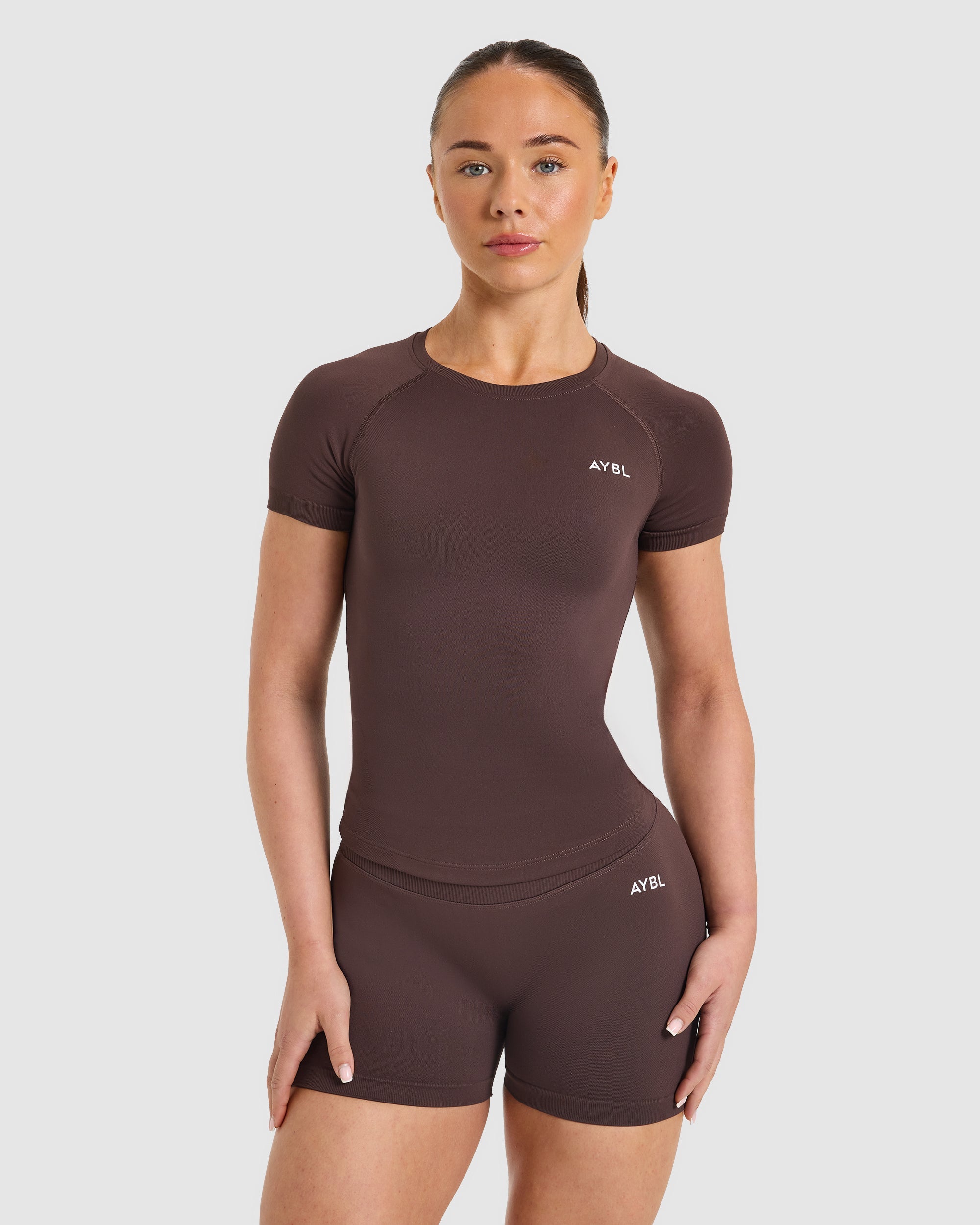 Enhance Seamless Short Sleeve Top - Cocoa Brown