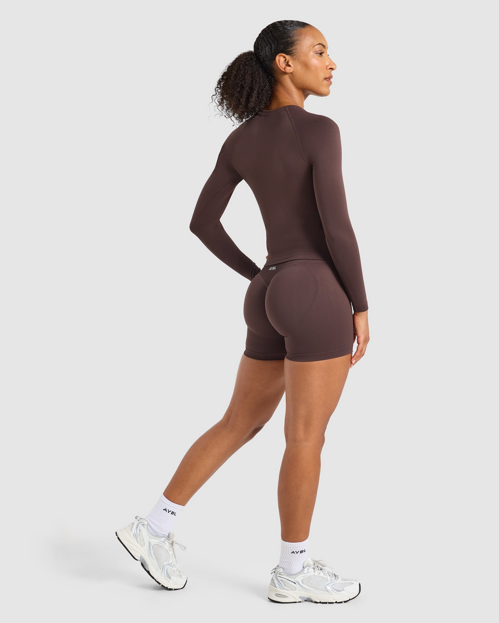 Enhance Seamless Long Sleeve Top - Cocoa Brown