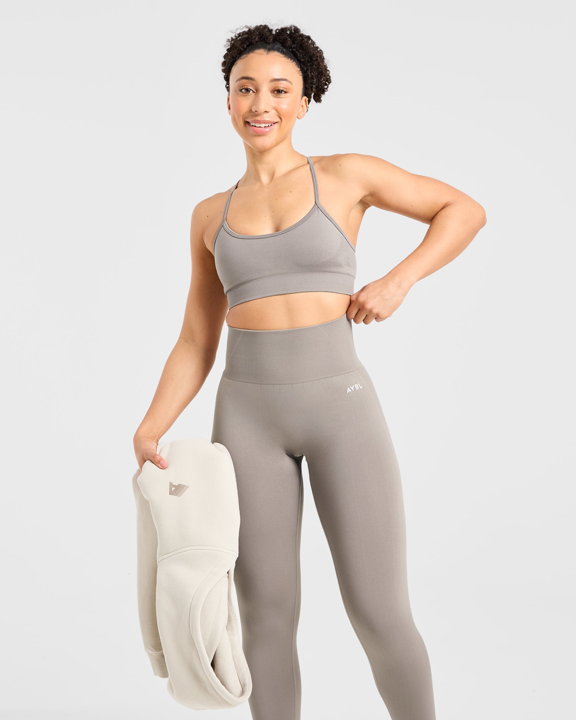 Empower Seamless Sports Bra - Taupe