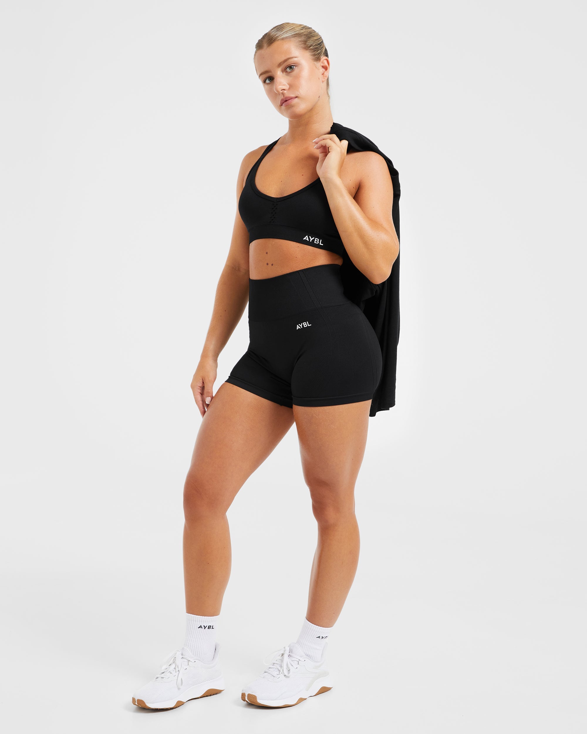 Soutien-gorge de sport à bretelles sans couture Essential - Noir