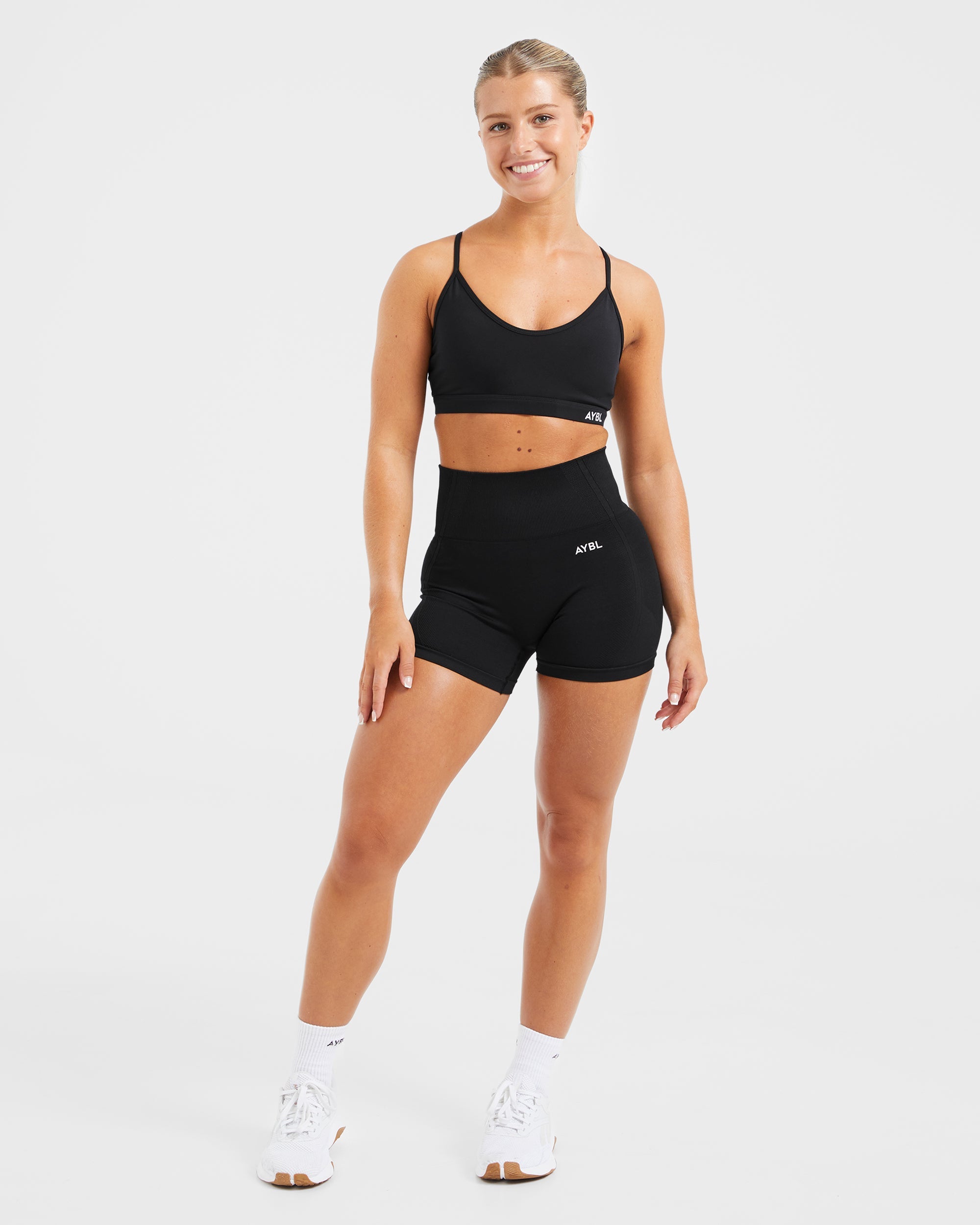 Essential V Neck Sports Bra - Black