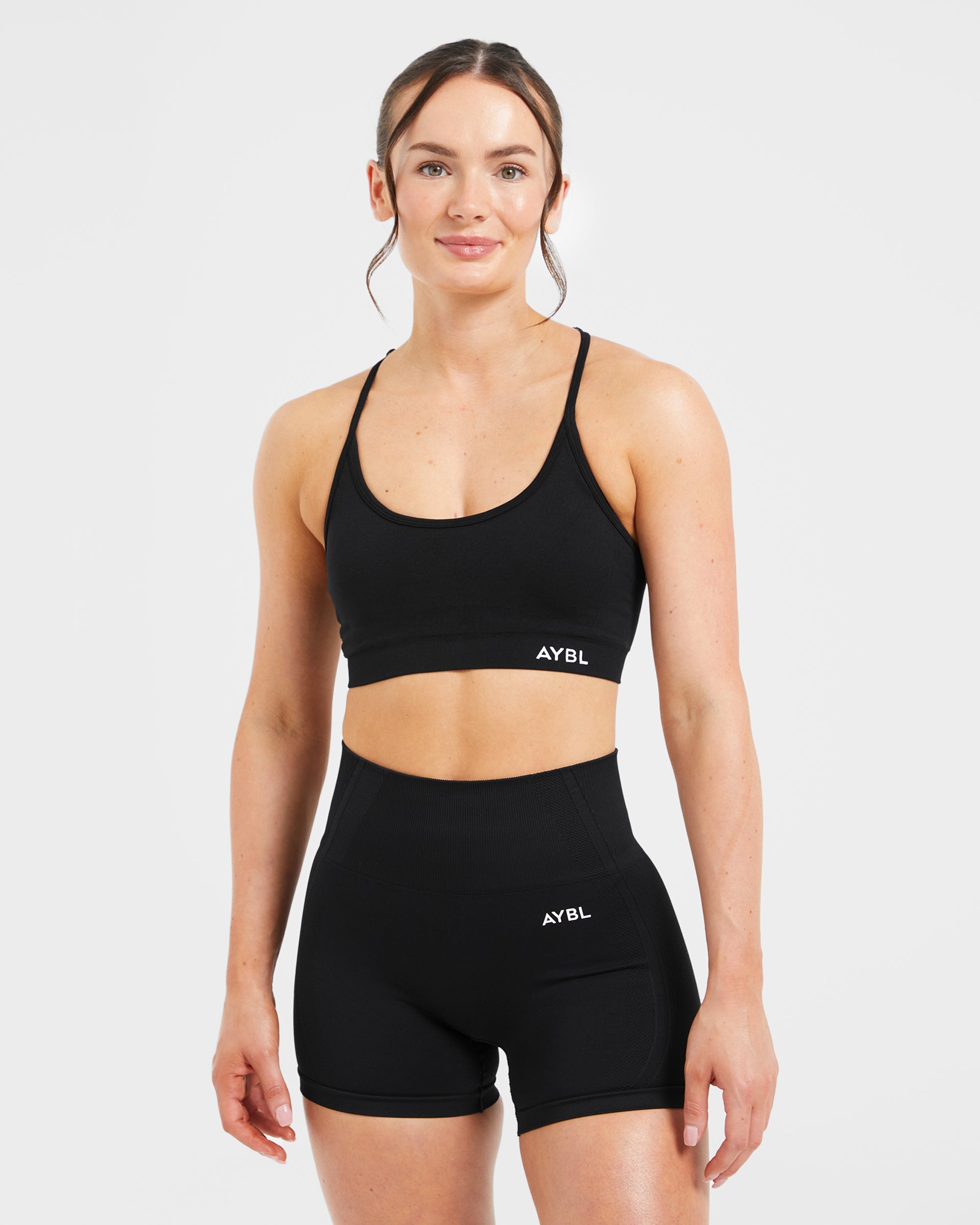 Essential Seamless V Neck Sports Bra - Black