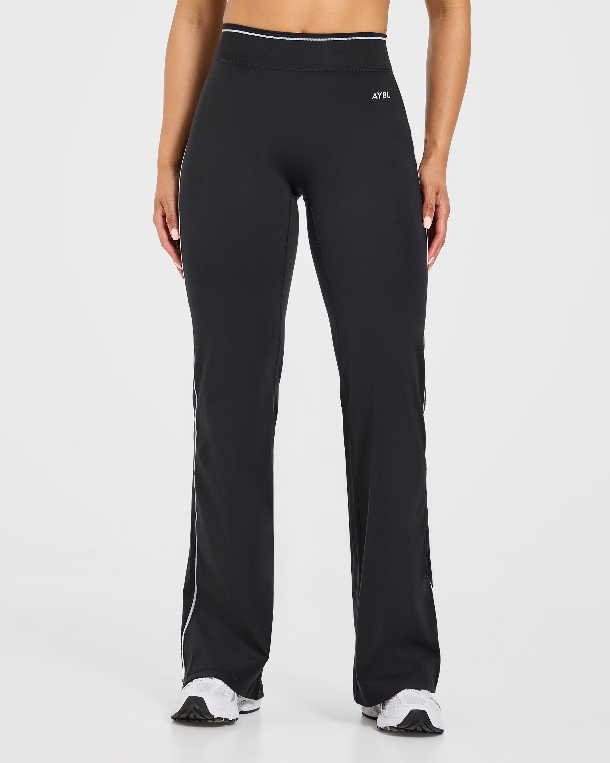 Form Flared Leggings - Black