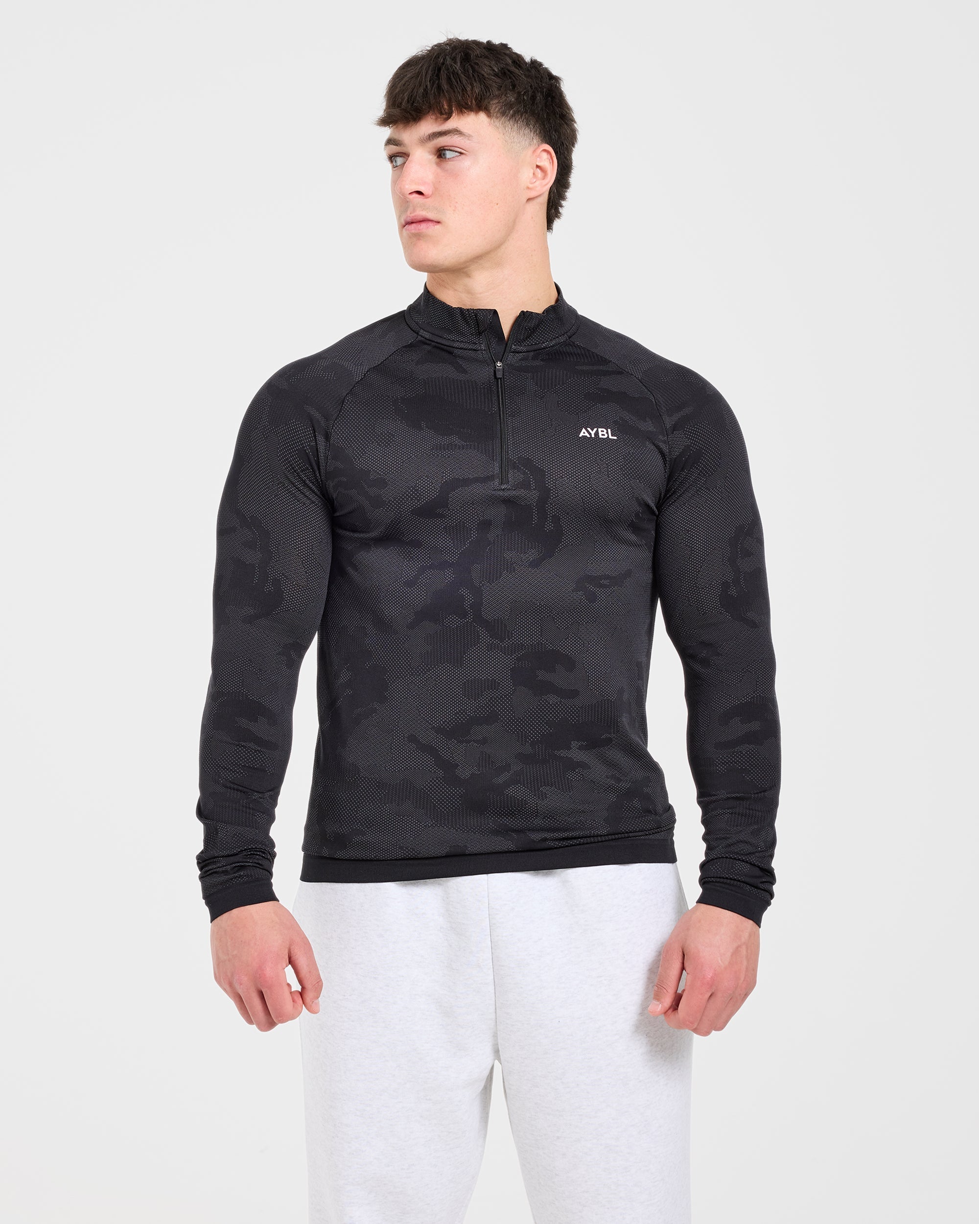 Camo Seamless 1/4 Zip Pullover - Black