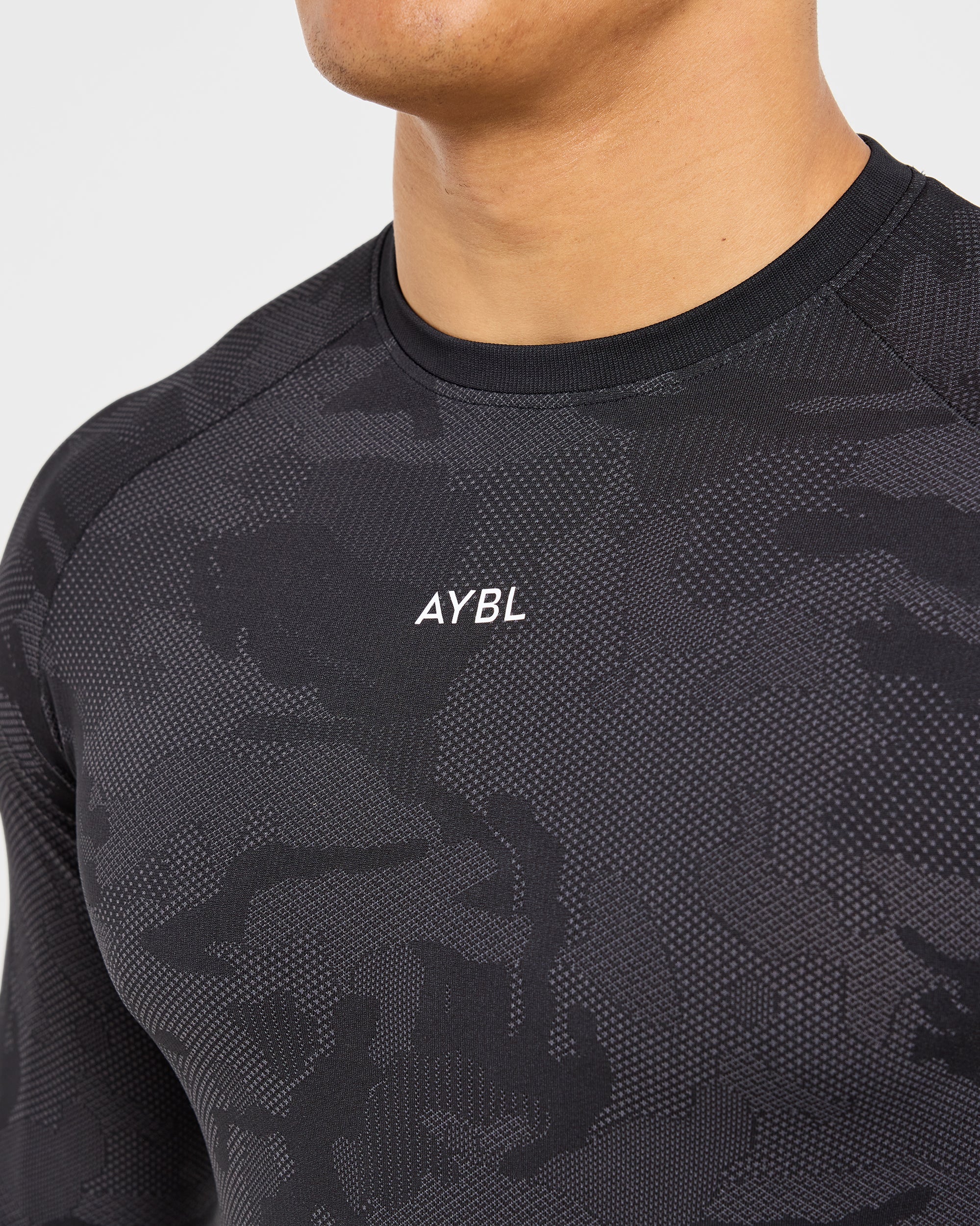 Camo Seamless Long Sleeve T Shirt - Black