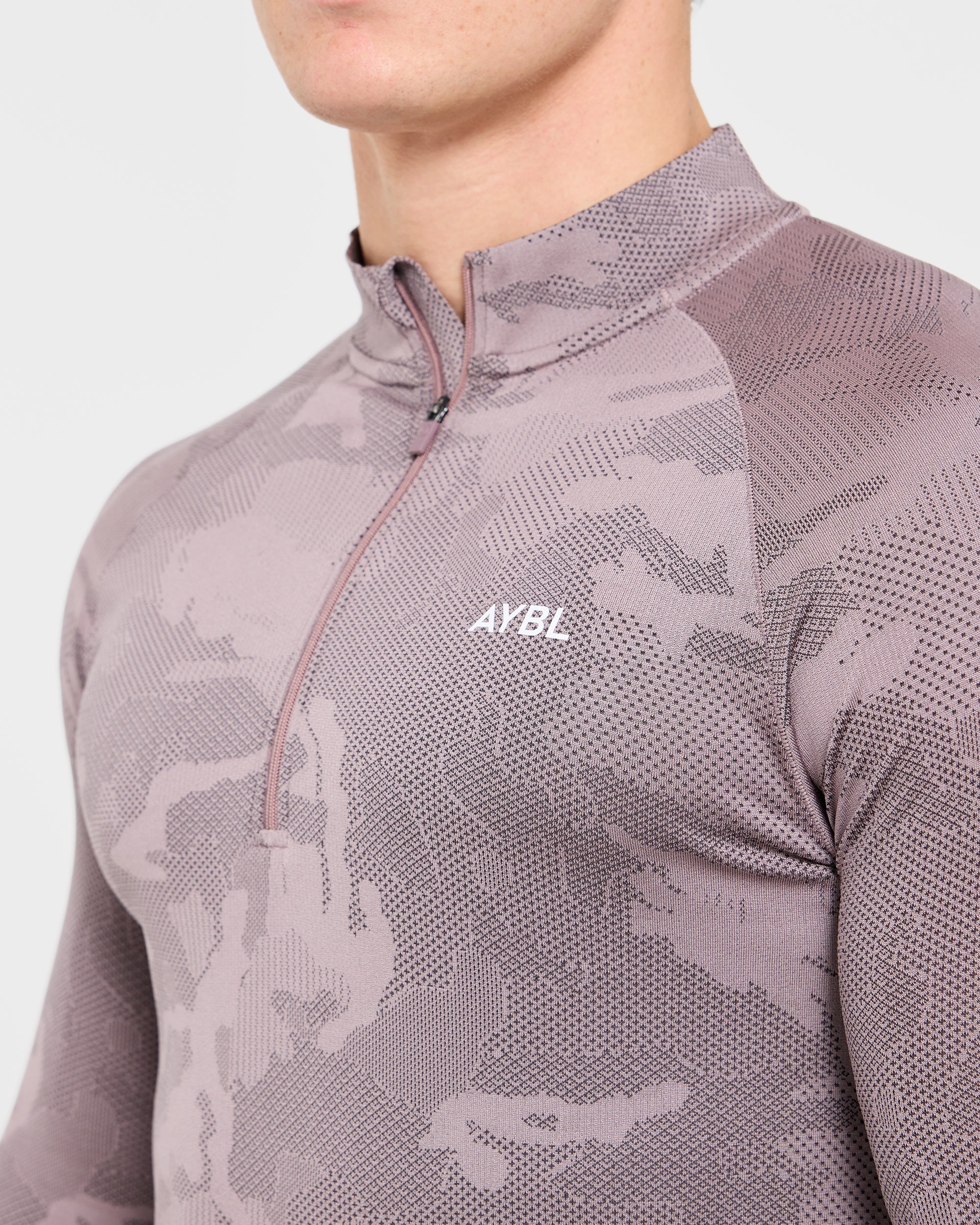 Camo Seamless 1/4 Zip Pullover - Woodland Taupe