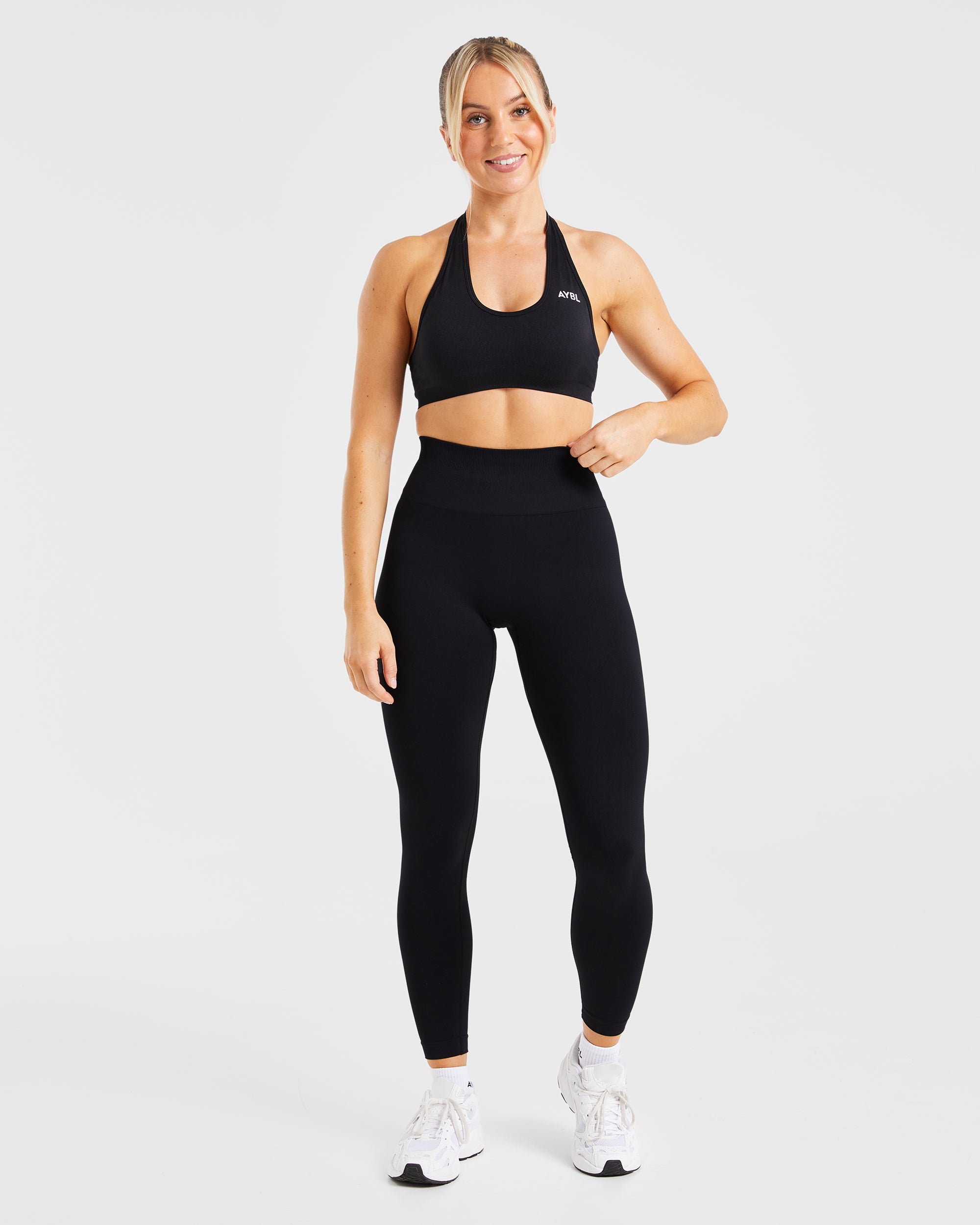 Essential Seamless Halterneck Sports Bra - Black