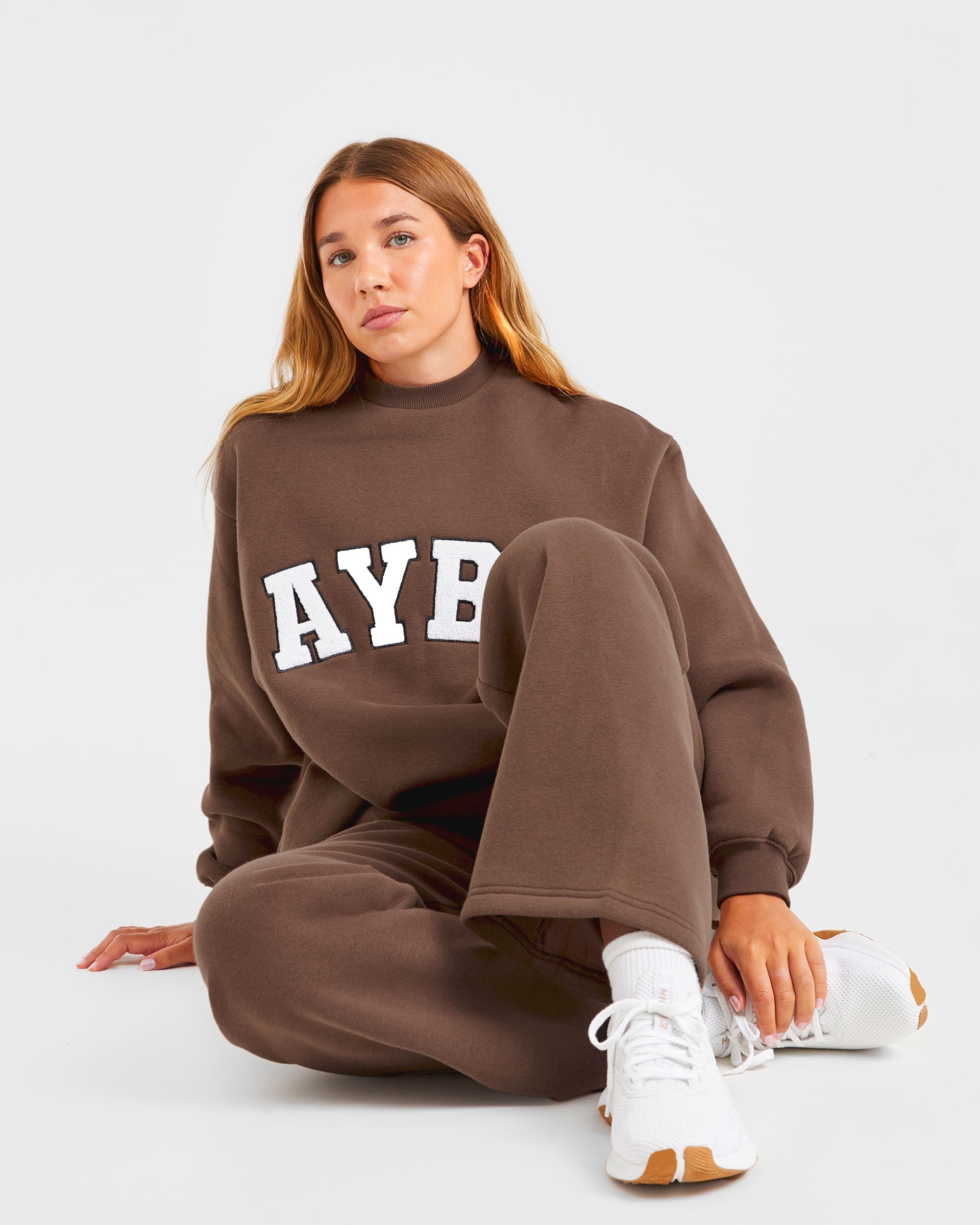 Varsity Oversized Sweatshirt - Brown