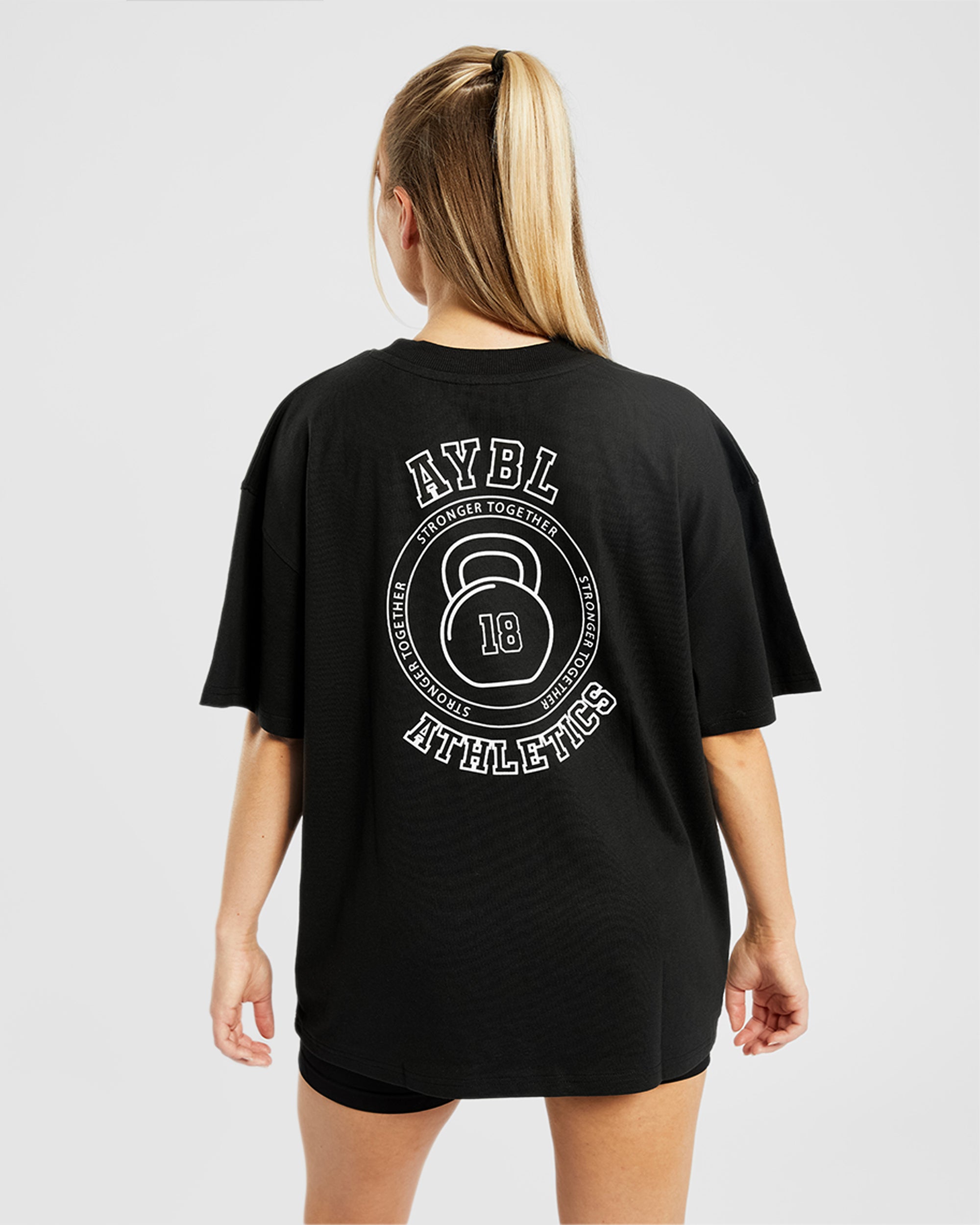 Athletics Kettlebell Übergroßes T-Shirt – Schwarz