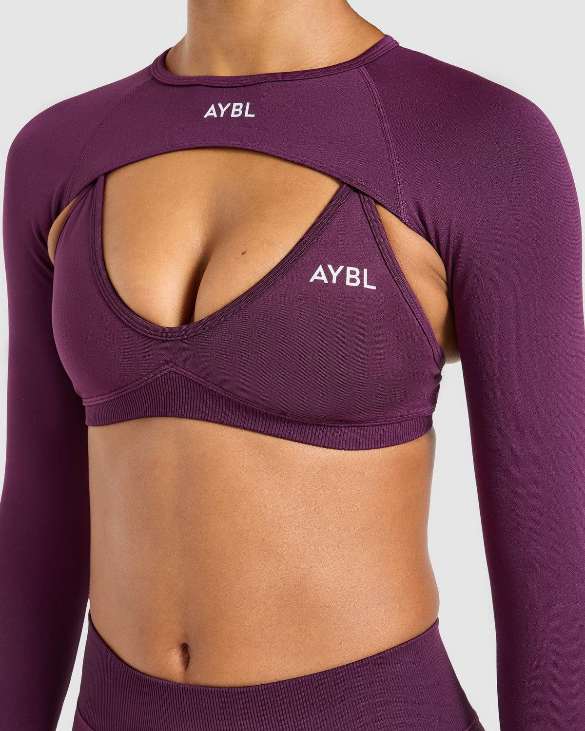 Adapt Seamless Shrug - Midnight Plum