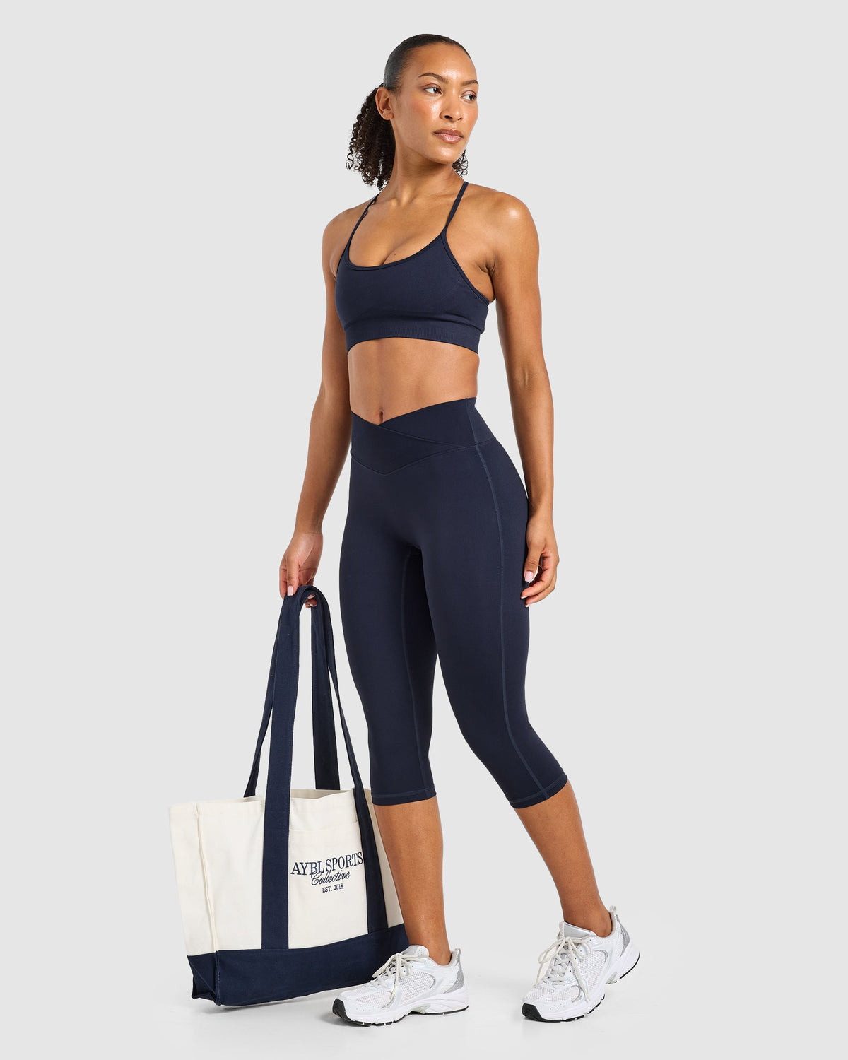 Sculpt Wrap Capri - Navy