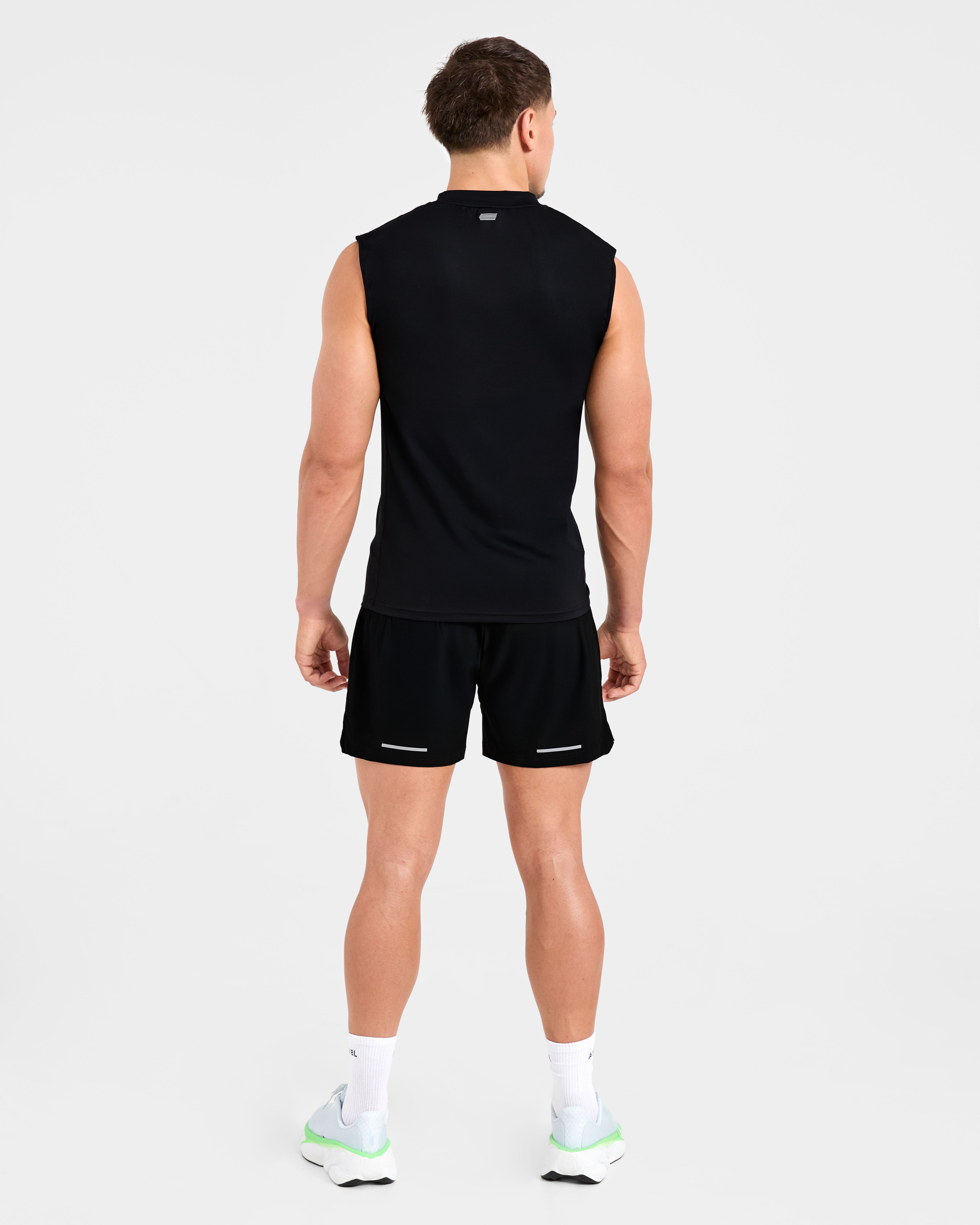 Run 5" Shorts - Black