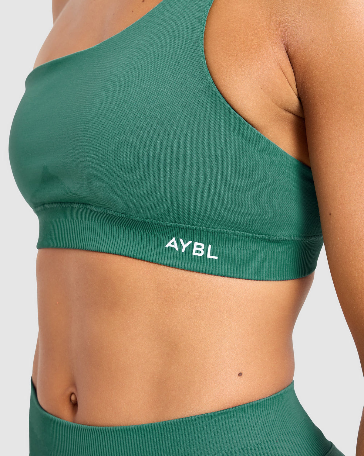 Enhance Seamless One Shoulder Sports Bra - Evergreen