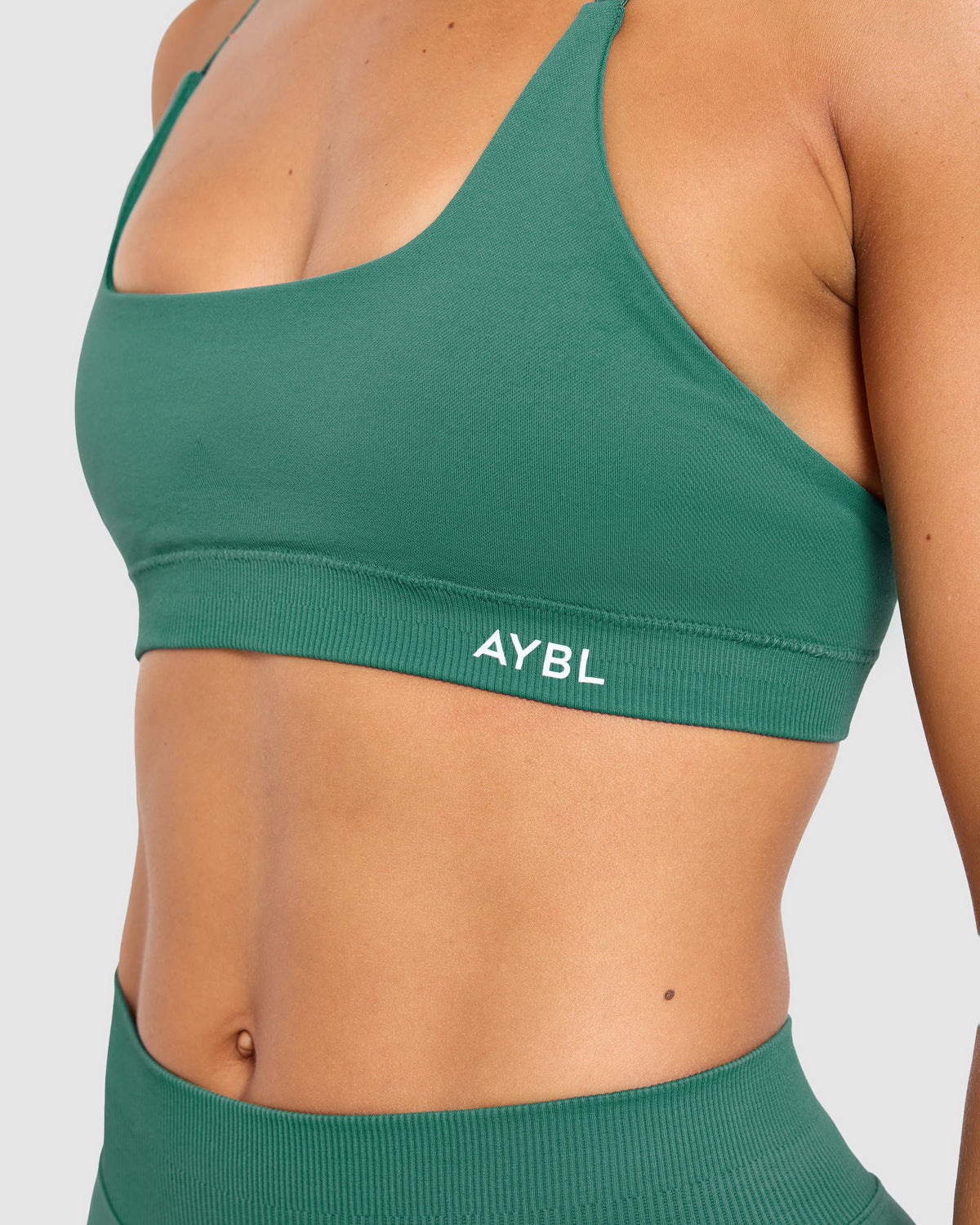 Enhance Seamless Sports Bra - Evergreen
