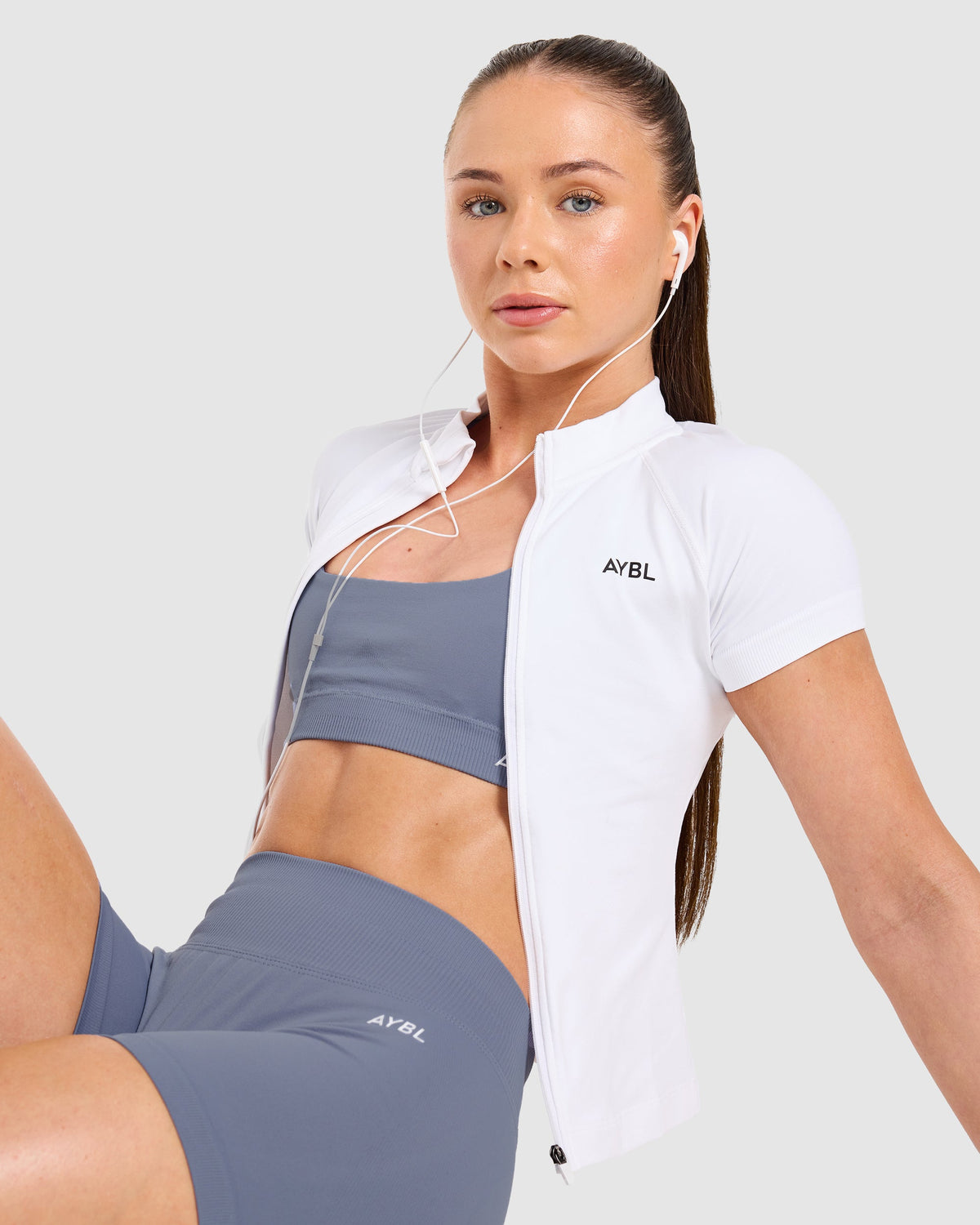Enhance Seamless Short Sleeve Zip Up Jacket - White