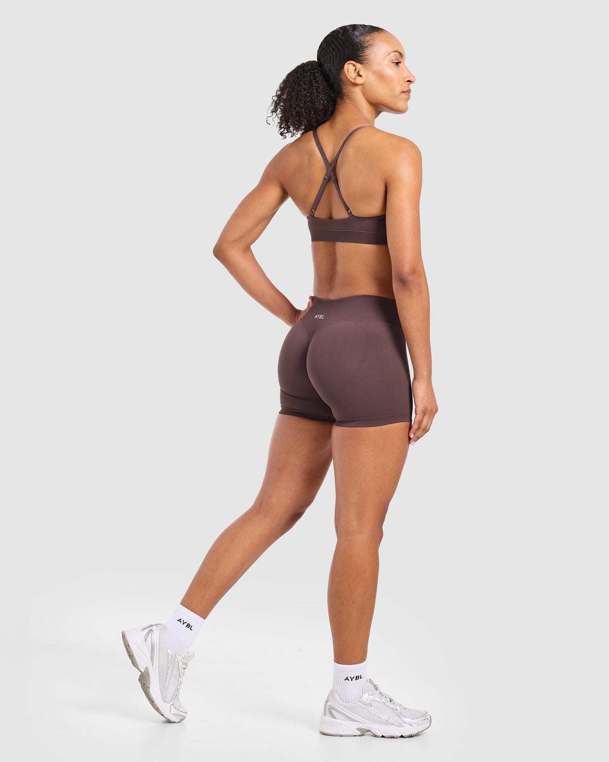 Enhance Seamless Sports Bra - Cocoa Brown